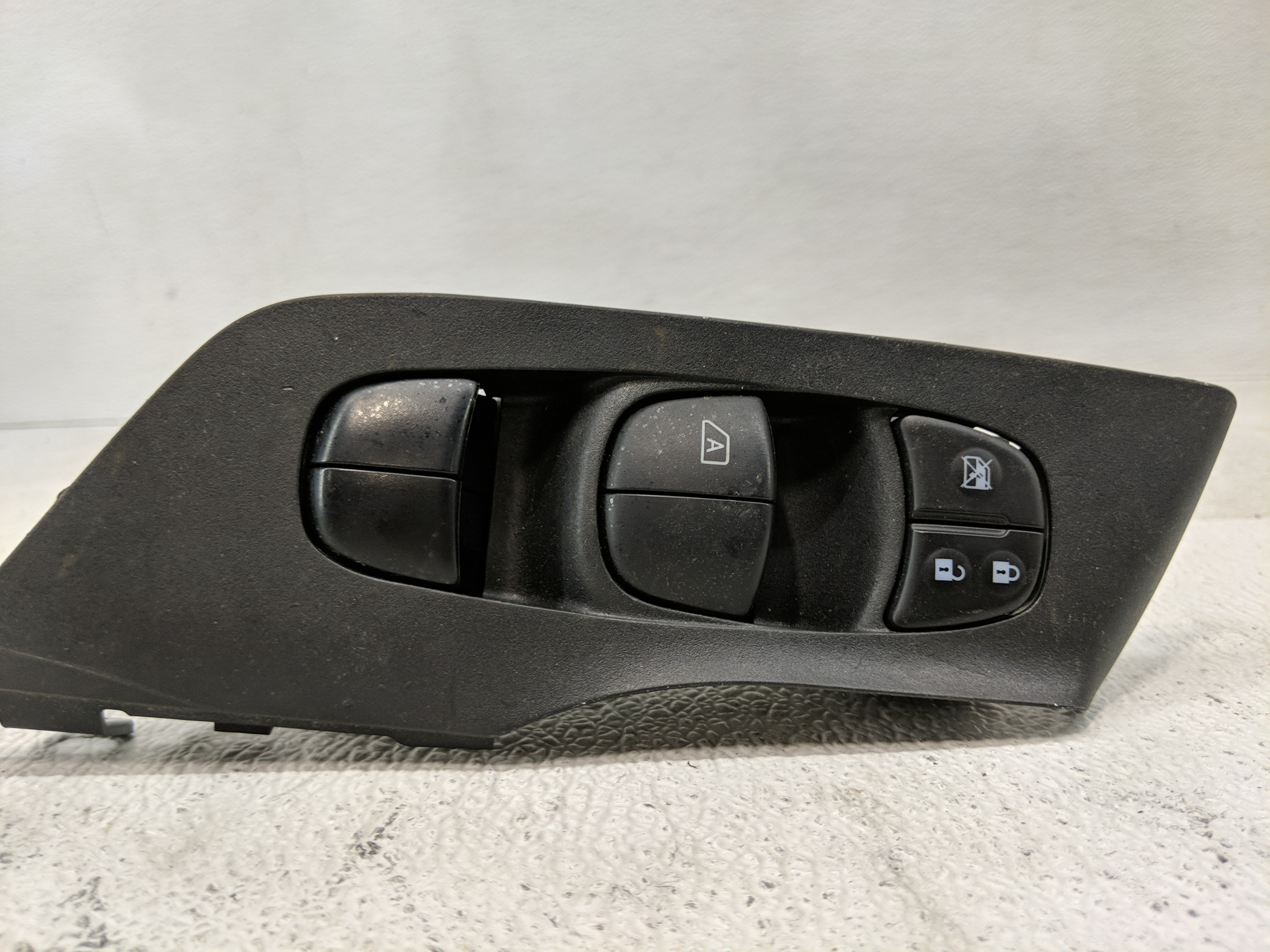 Picture of 2013-2018 Nissan Altima Driver Left Door Master Power Window Switch 1173428