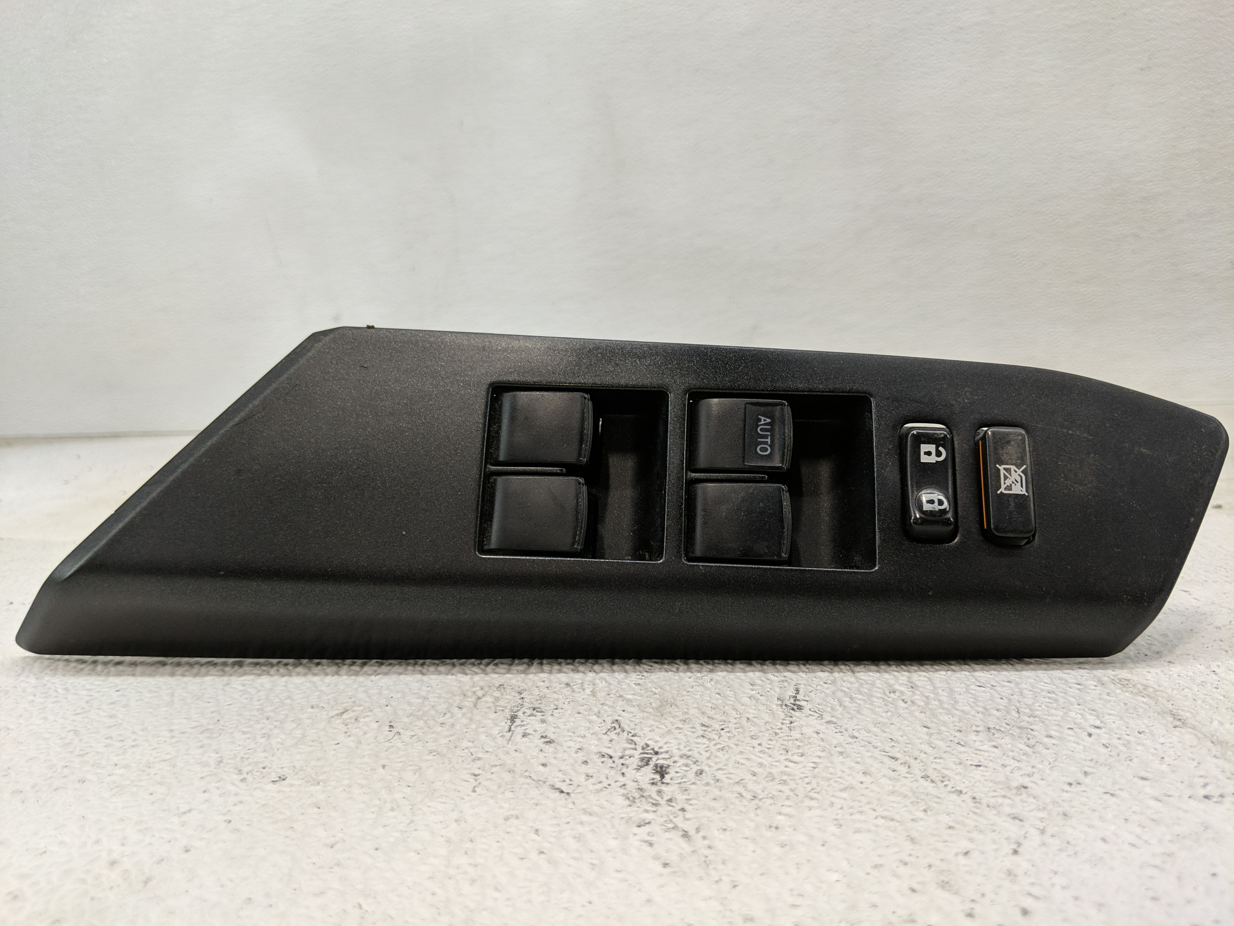 Picture of 2013-2018 Toyota Rav4 Driver Left Door Master Power Window Switch 1173434