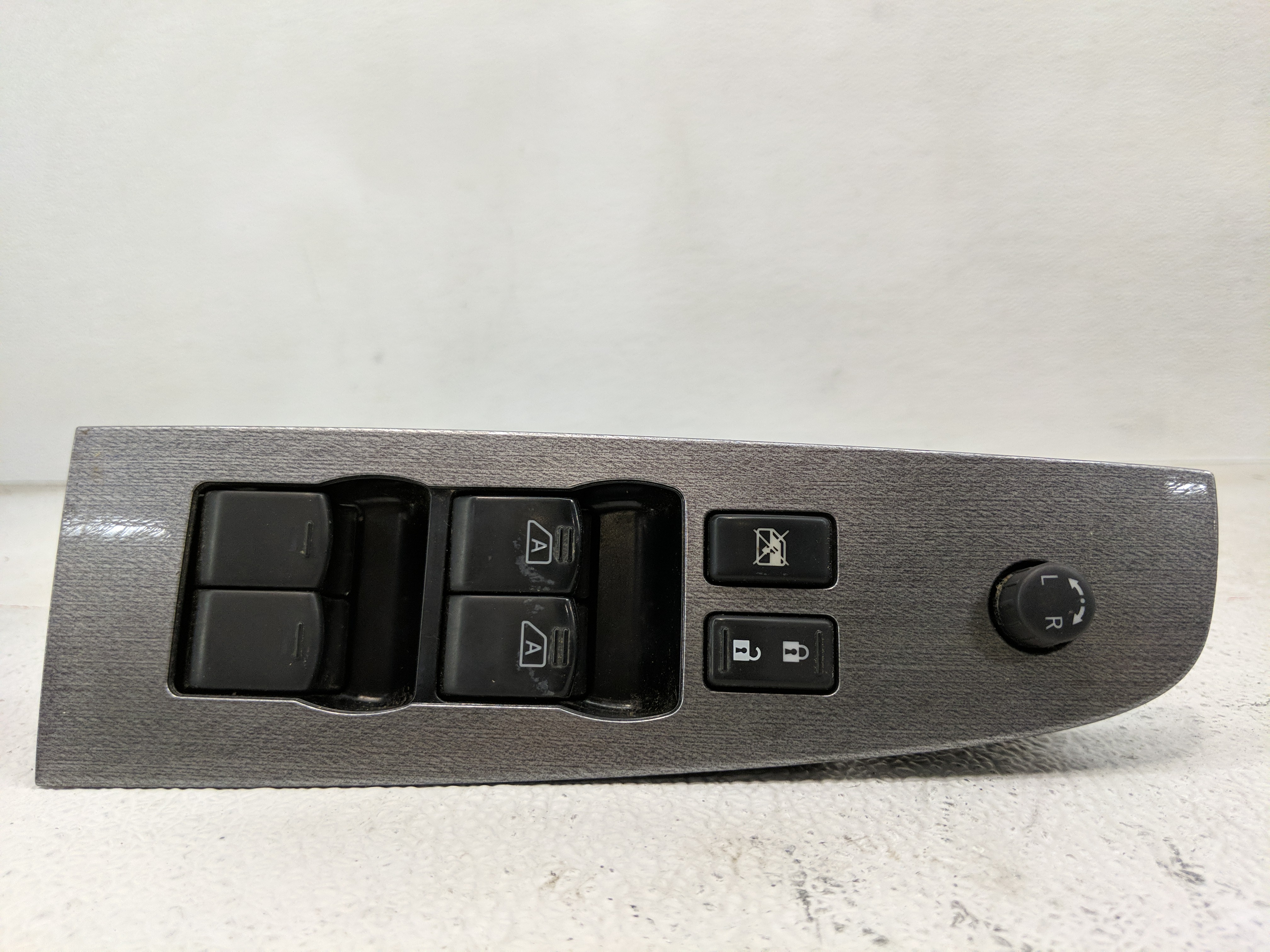 Picture of 2007-2012 Nissan Altima Driver Left Door Master Power Window Switch 1173444