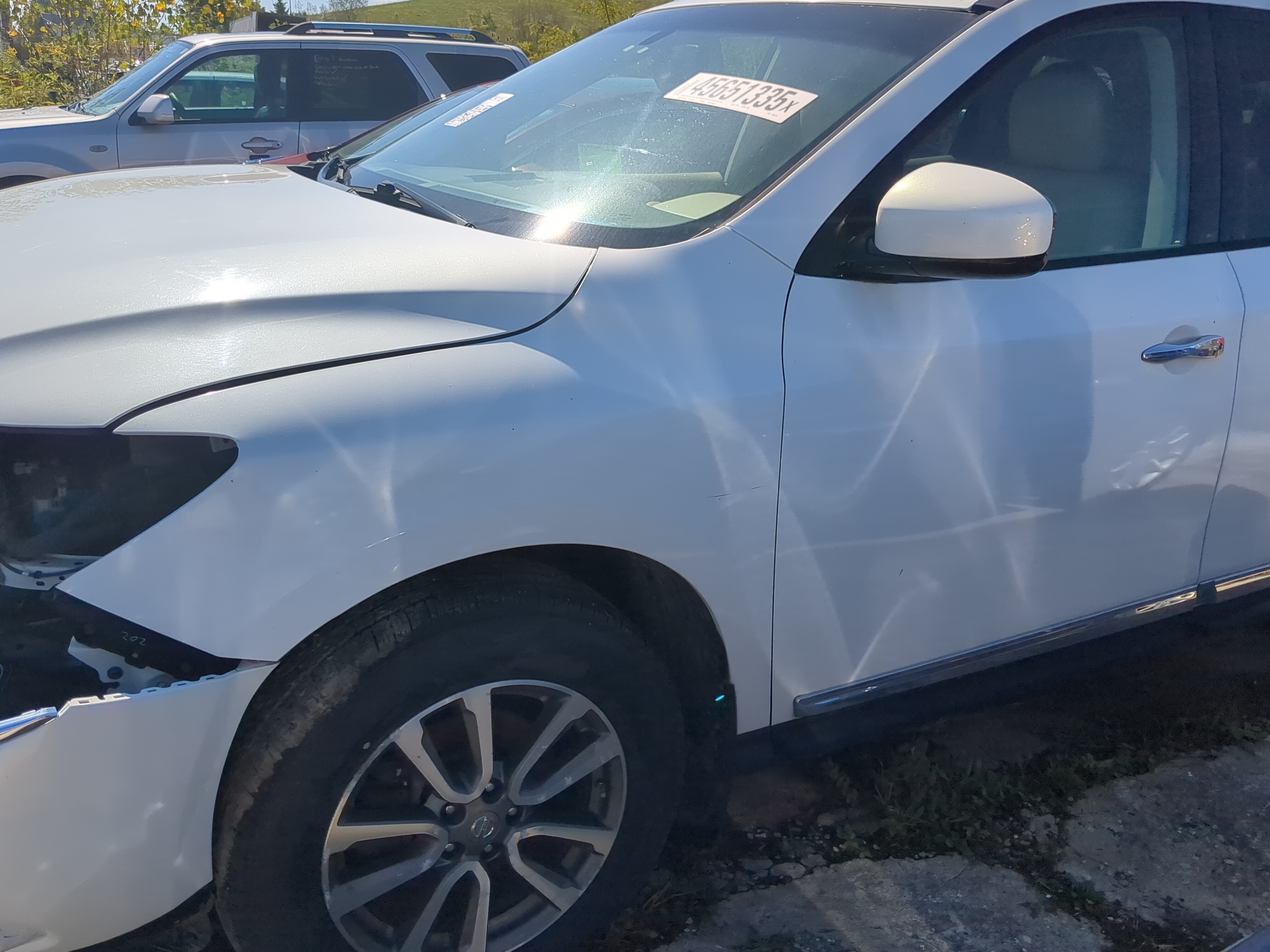 2013-2015 Nissan Pathfinder Driver Front Door Oem 1173555 - Oemusedautoparts1.com