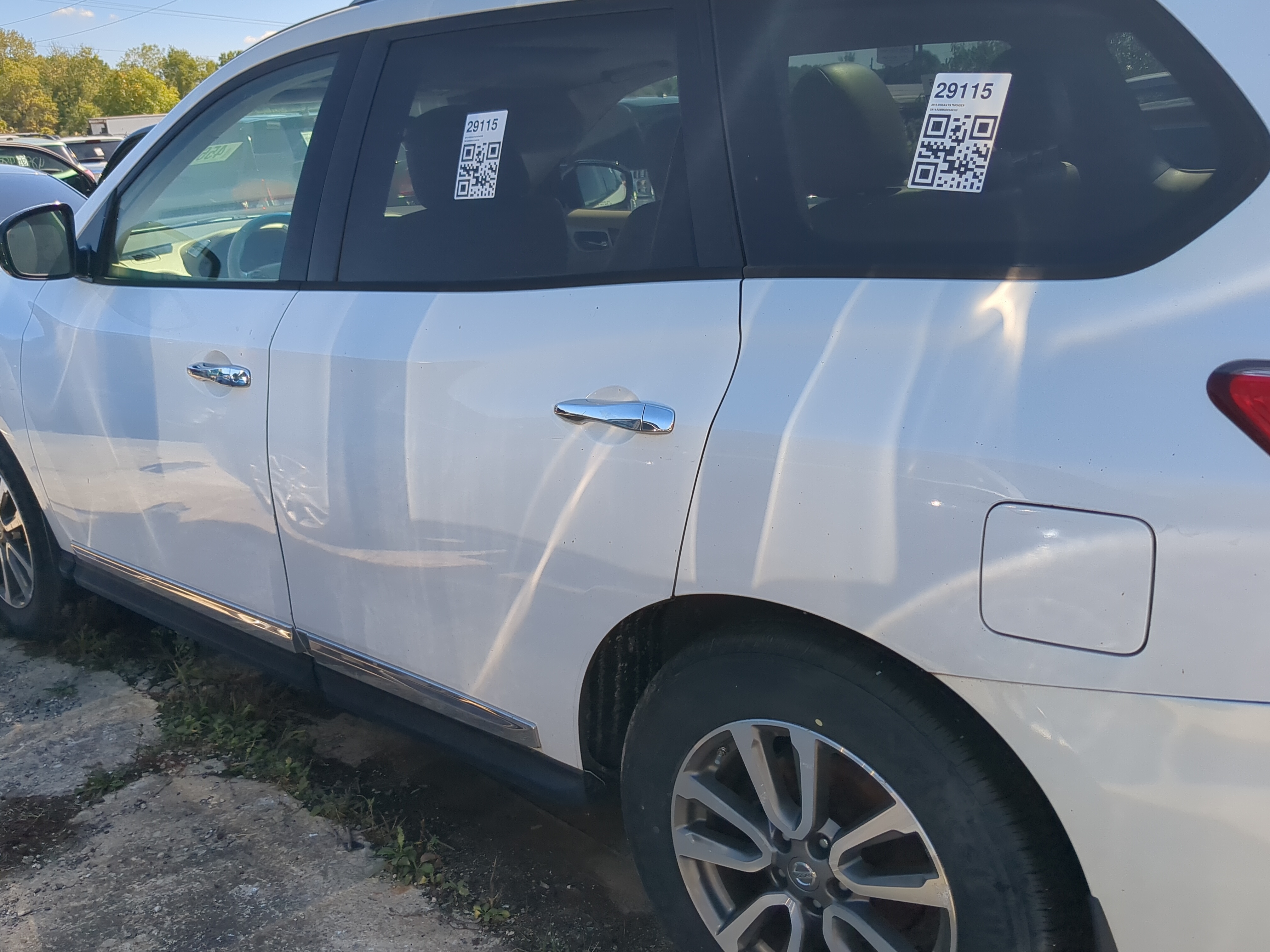 2013-2013 Nissan Pathfinder Driver Rear Door Oem 1173567 - Oemusedautoparts1.com