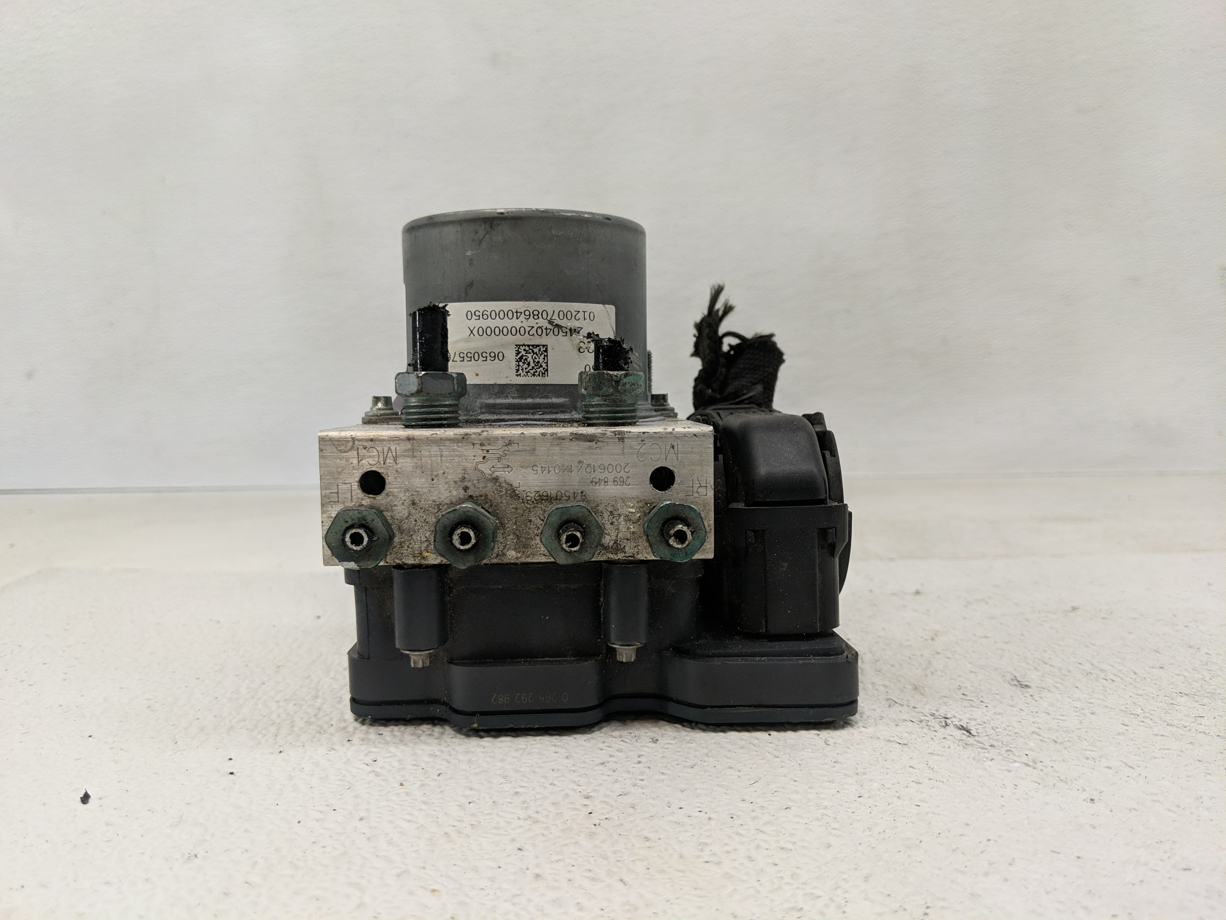 2019-2021 Chevrolet Malibu Abs Pump Control Module 1173629 - Oemusedautoparts1.com