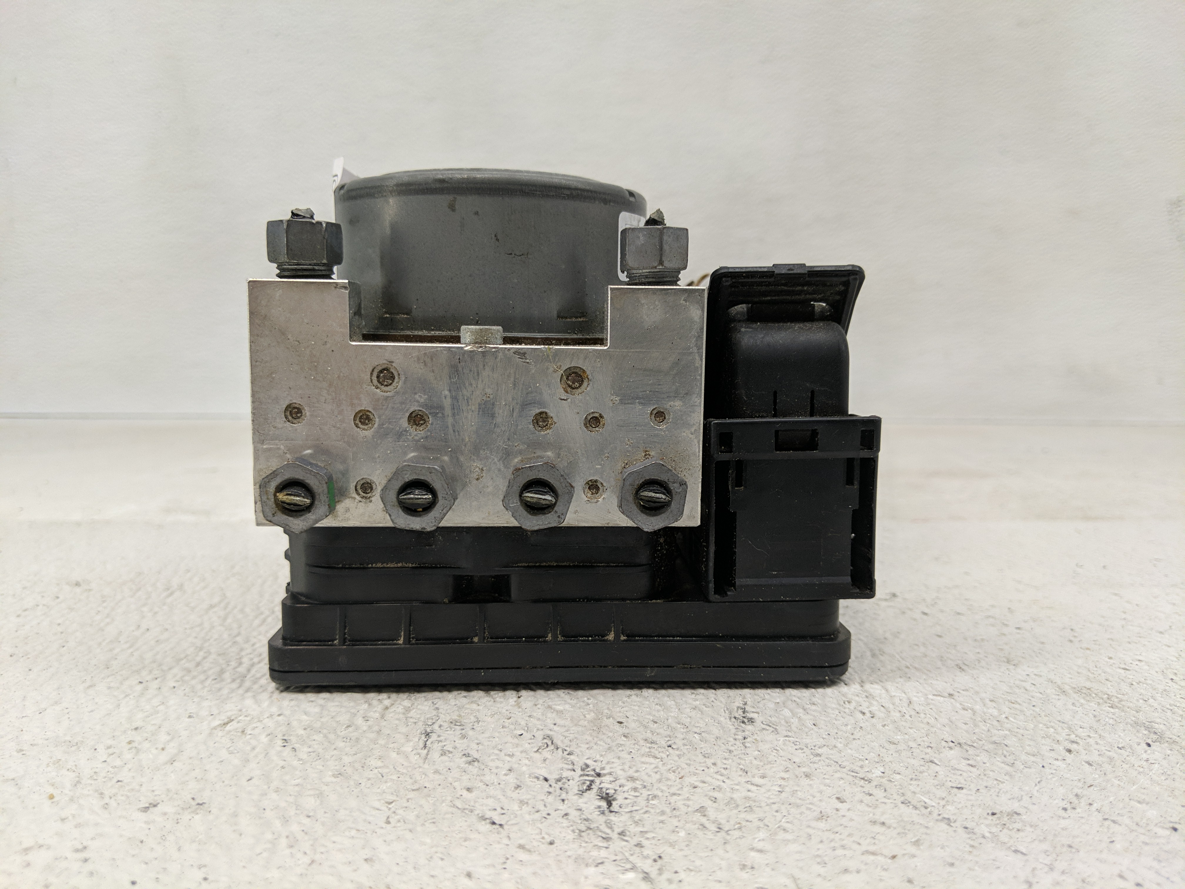 2013-2013 Lincoln Mkz Abs Pump Control Module 1173630 - Oemusedautoparts1.com
