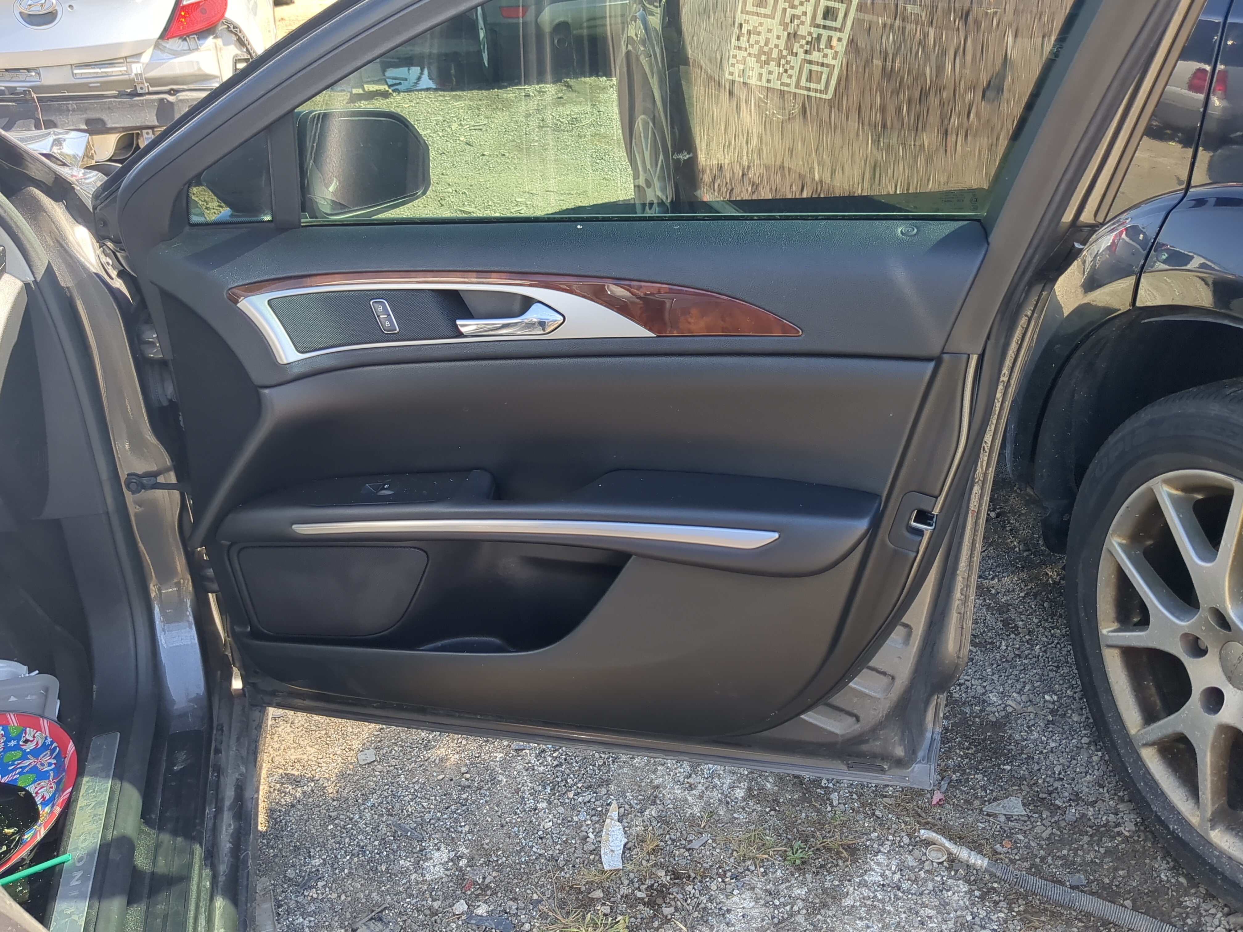 Picture of 2016 Lincoln Mkz Front Right Passenger Interior Door Panel Trim 1173686