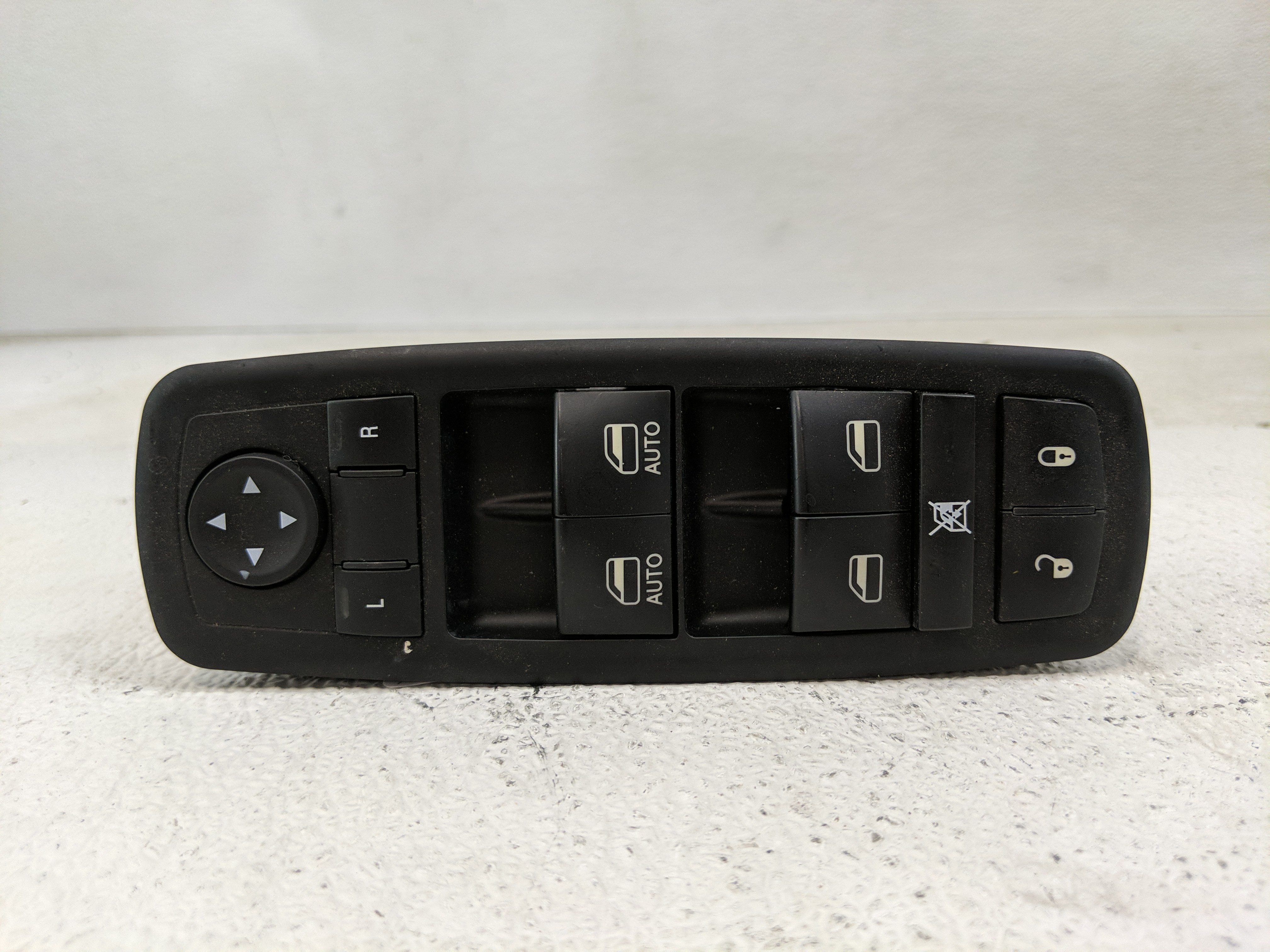 Picture of 2012 Chrysler Town & Country Driver Left Door Master Power Window Switch 1173858