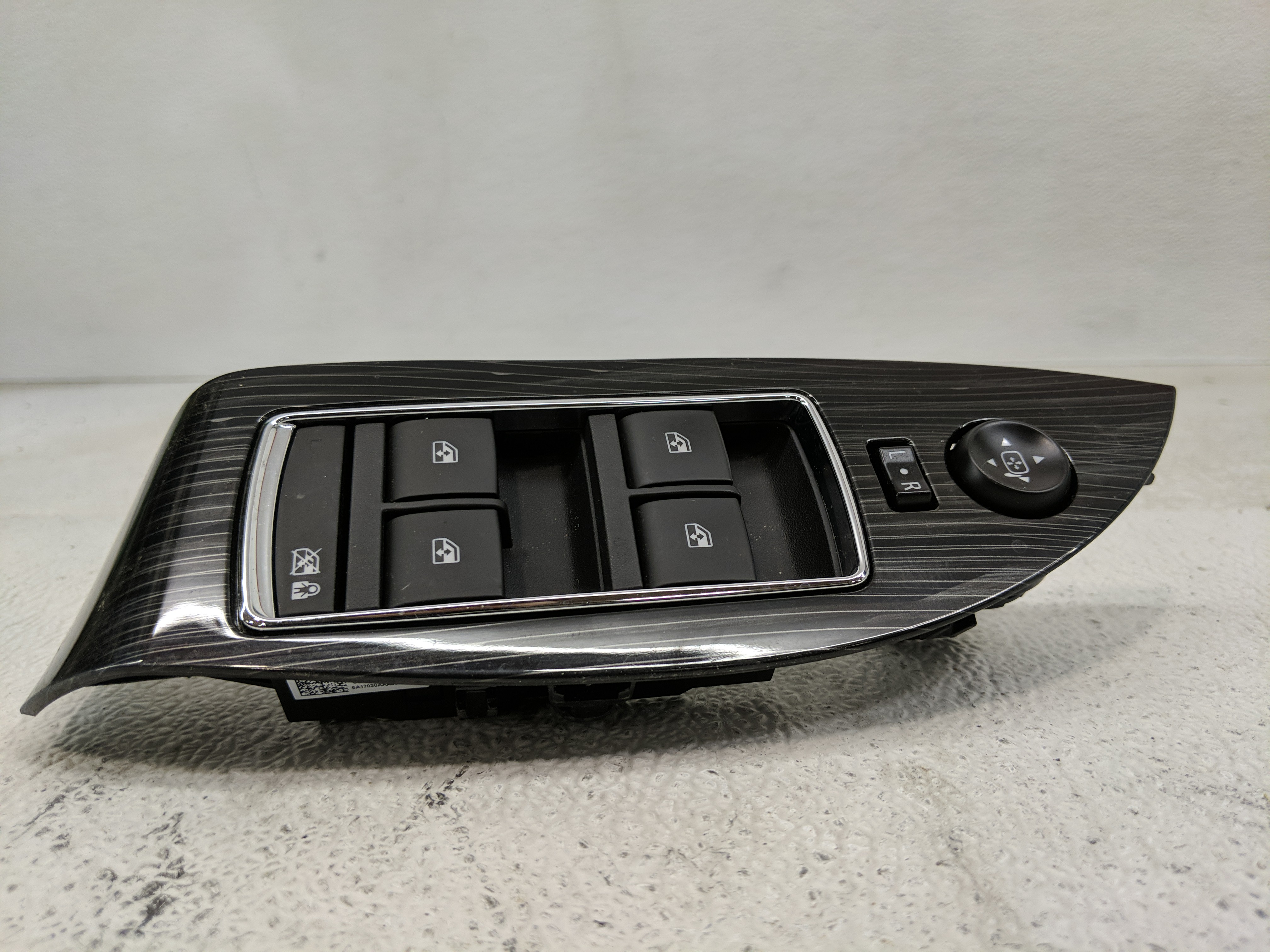 Picture of 2014-2020 Chevrolet Impala Driver Left Door Master Power Window Switch 1173861