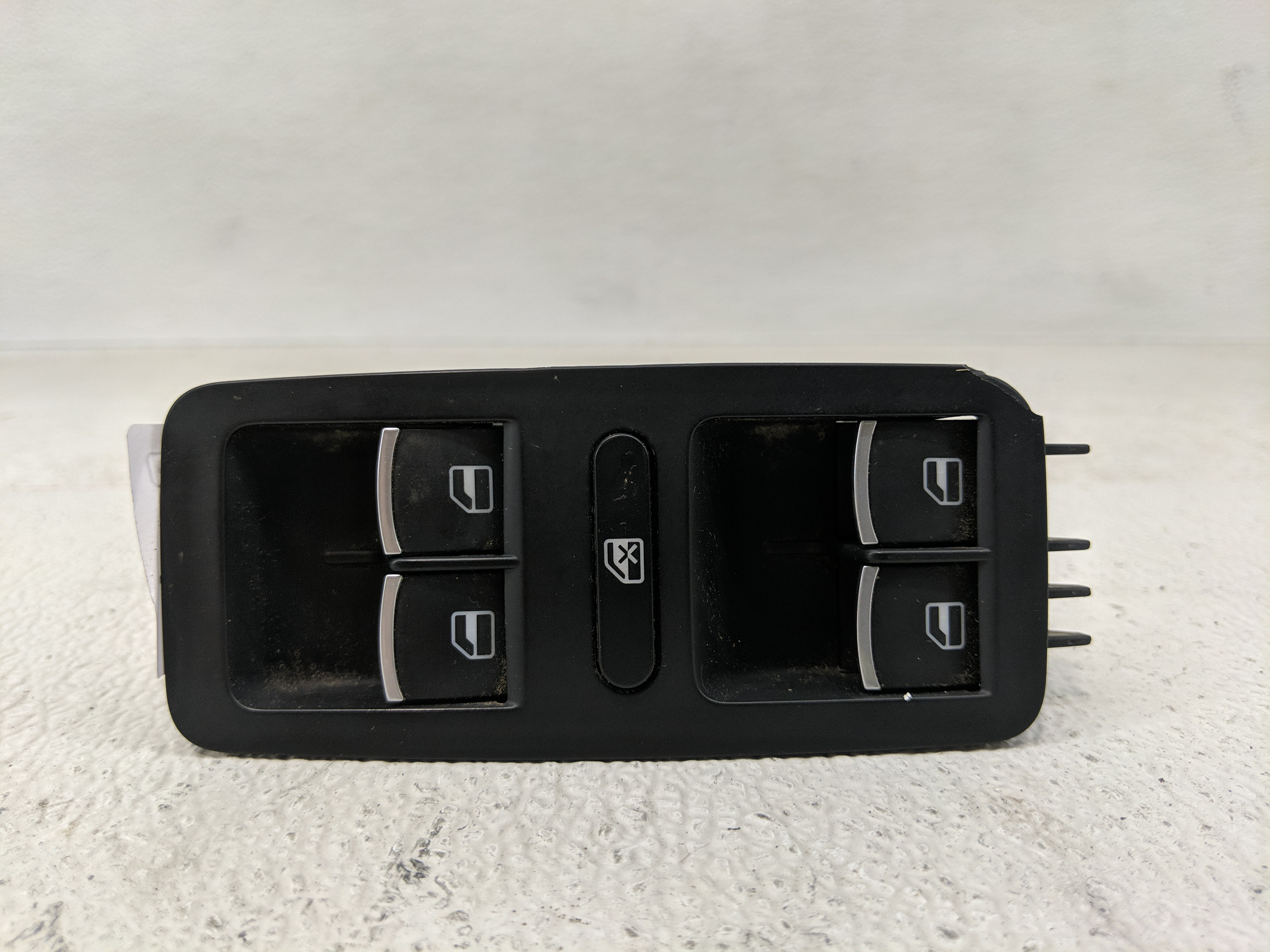Picture of 2006-2020 Volkswagen Passat Driver Left Door Master Power Window Switch 1173952