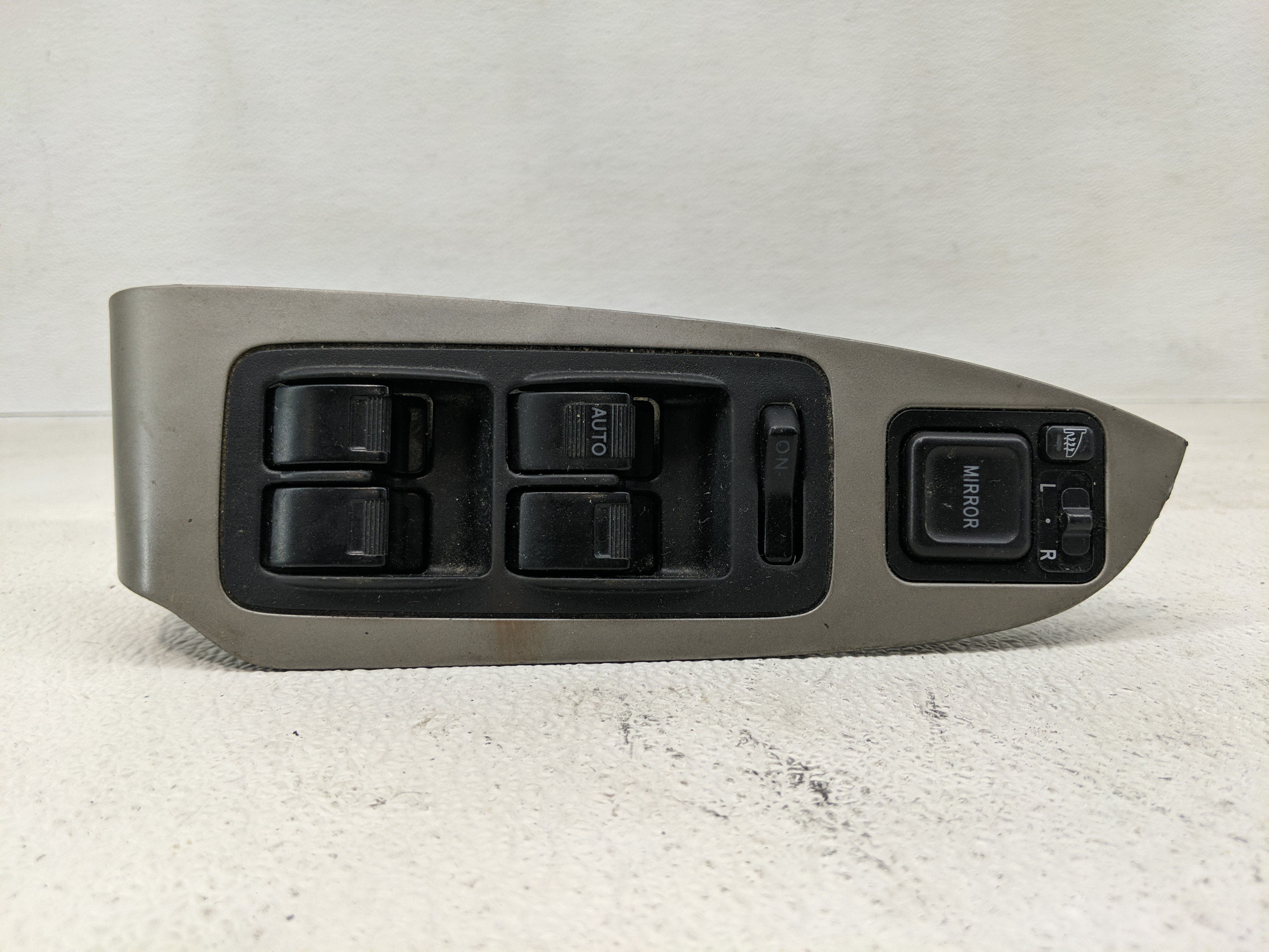 Picture of 2006-2008 Honda Pilot Driver Left Door Master Power Window Switch 1173954