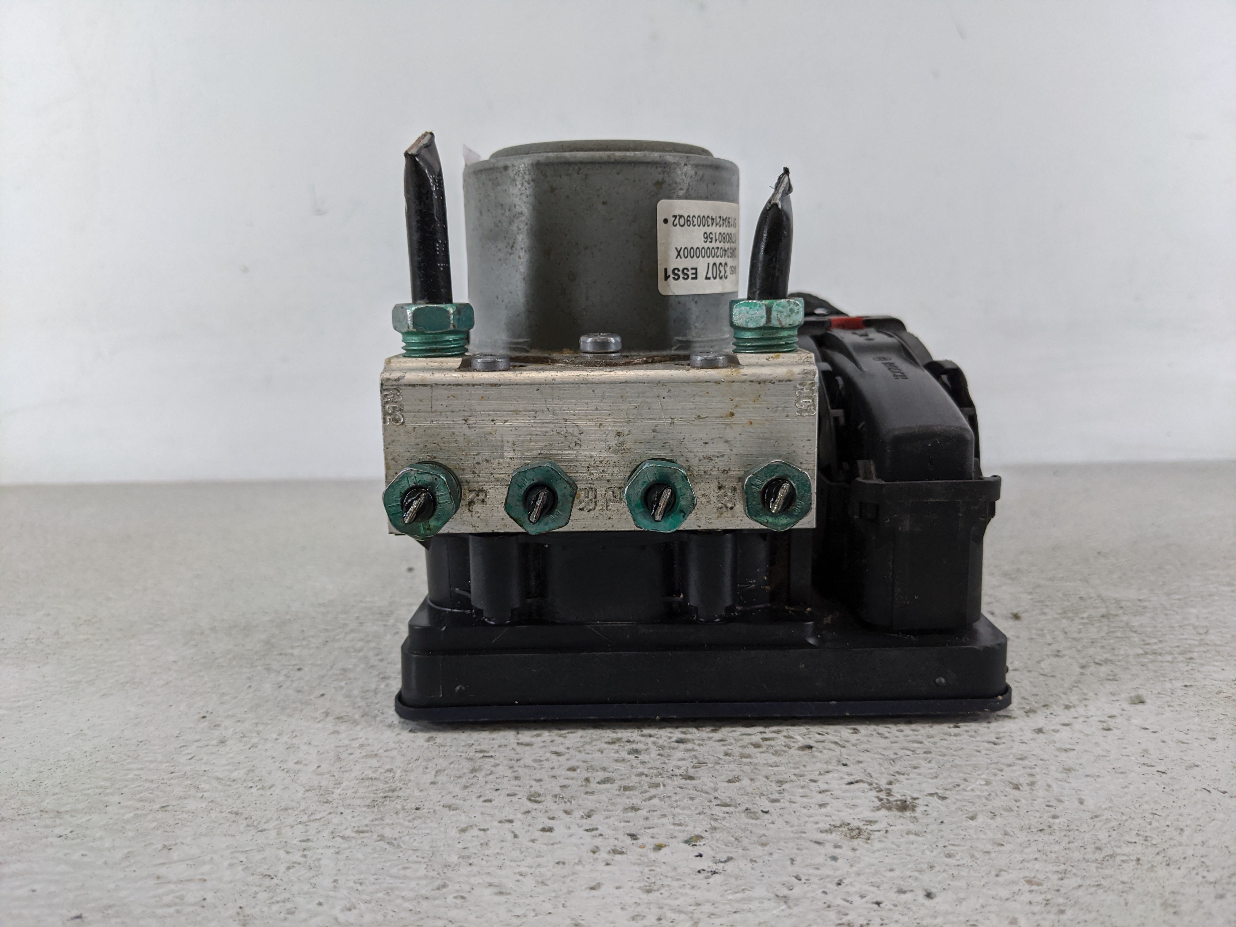2018-2018 Gmc Acadia Abs Pump Control Module 1173984 - Oemusedautoparts1.com