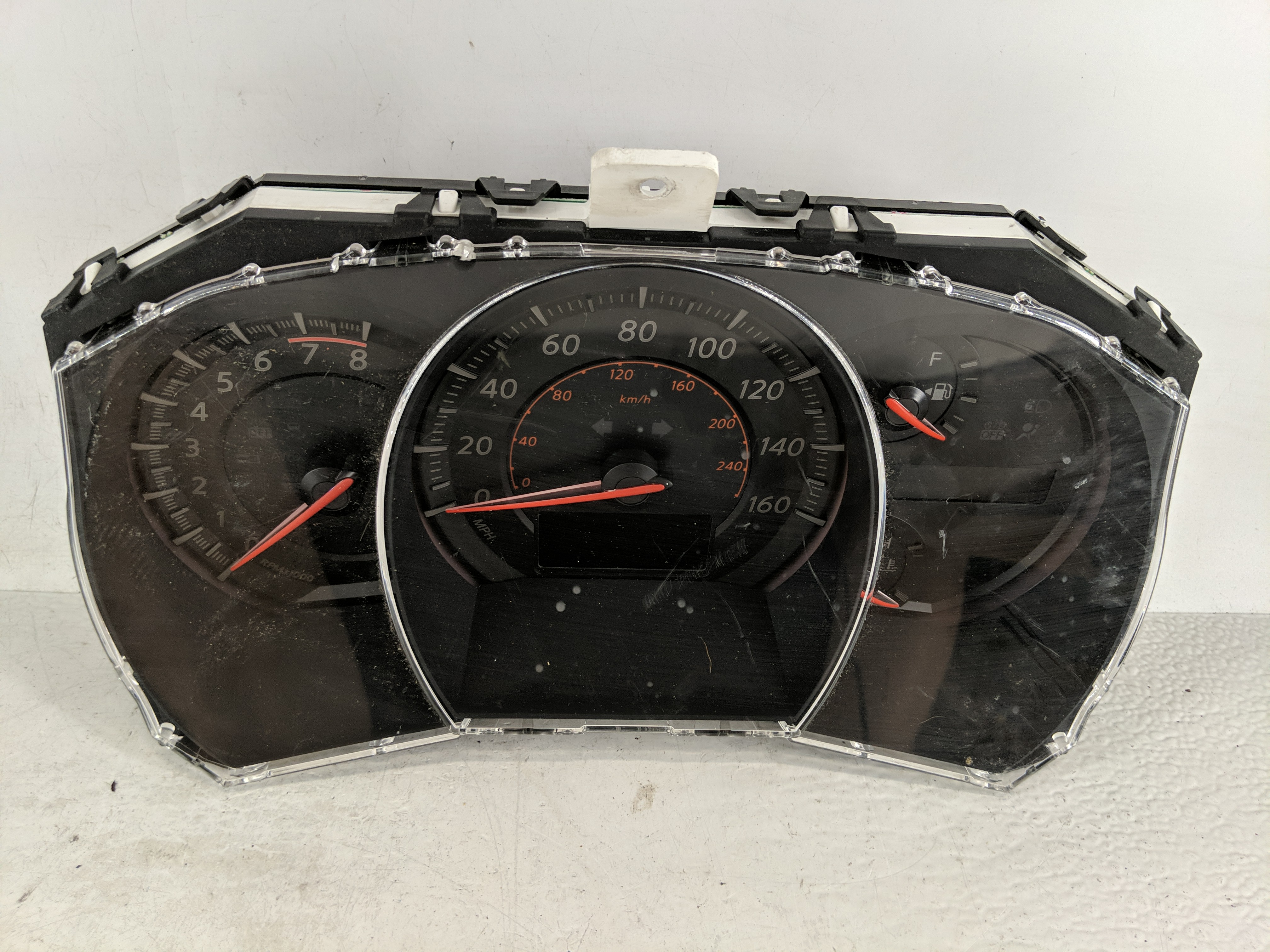 2010-2010 Nissan Murano Speedometer Instrument Cluster Gauges 1v41a/rqbg 1174023 - Oemusedautoparts1.com