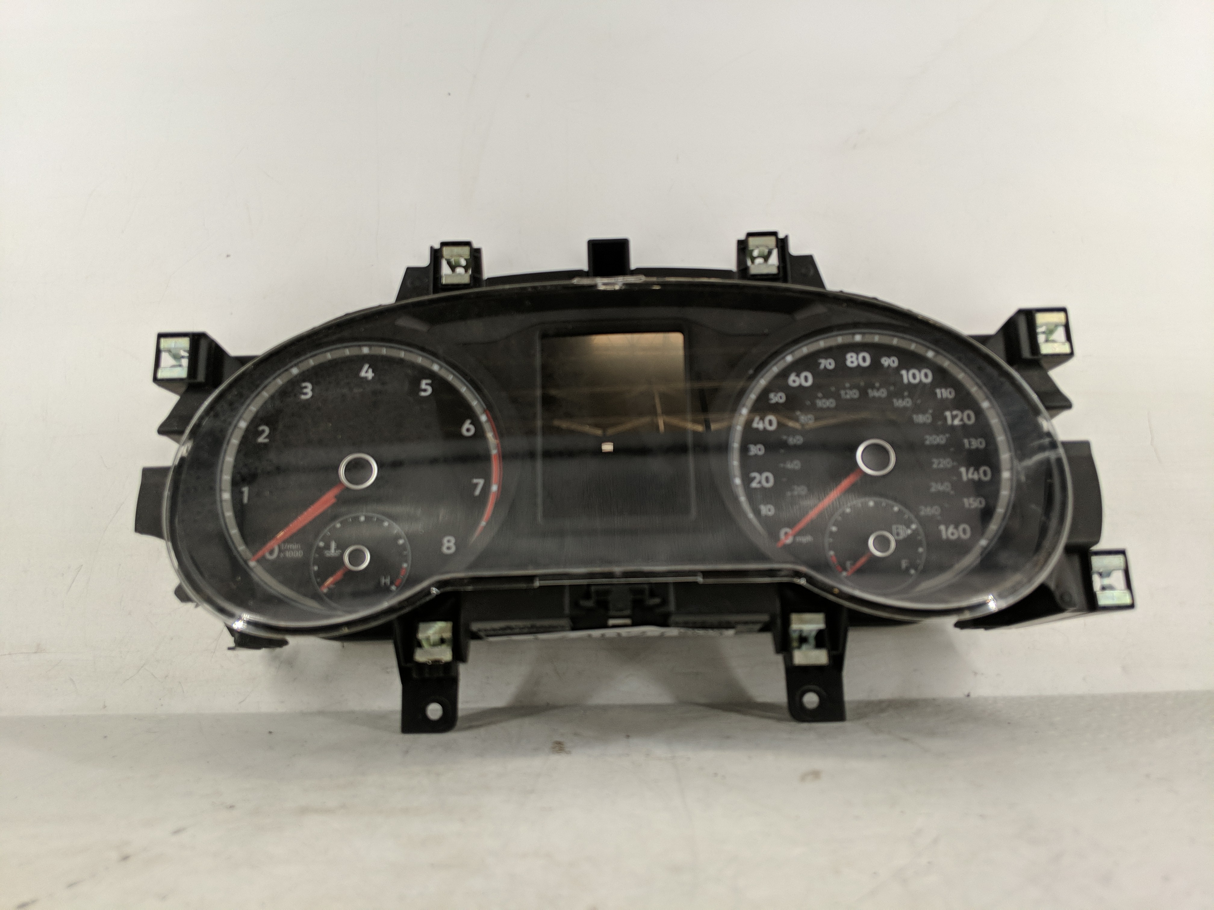 Picture of 2019 Volkswagen Atlas Speedometer Instrument Cluster Gauges 3cn 920 850b 1174027