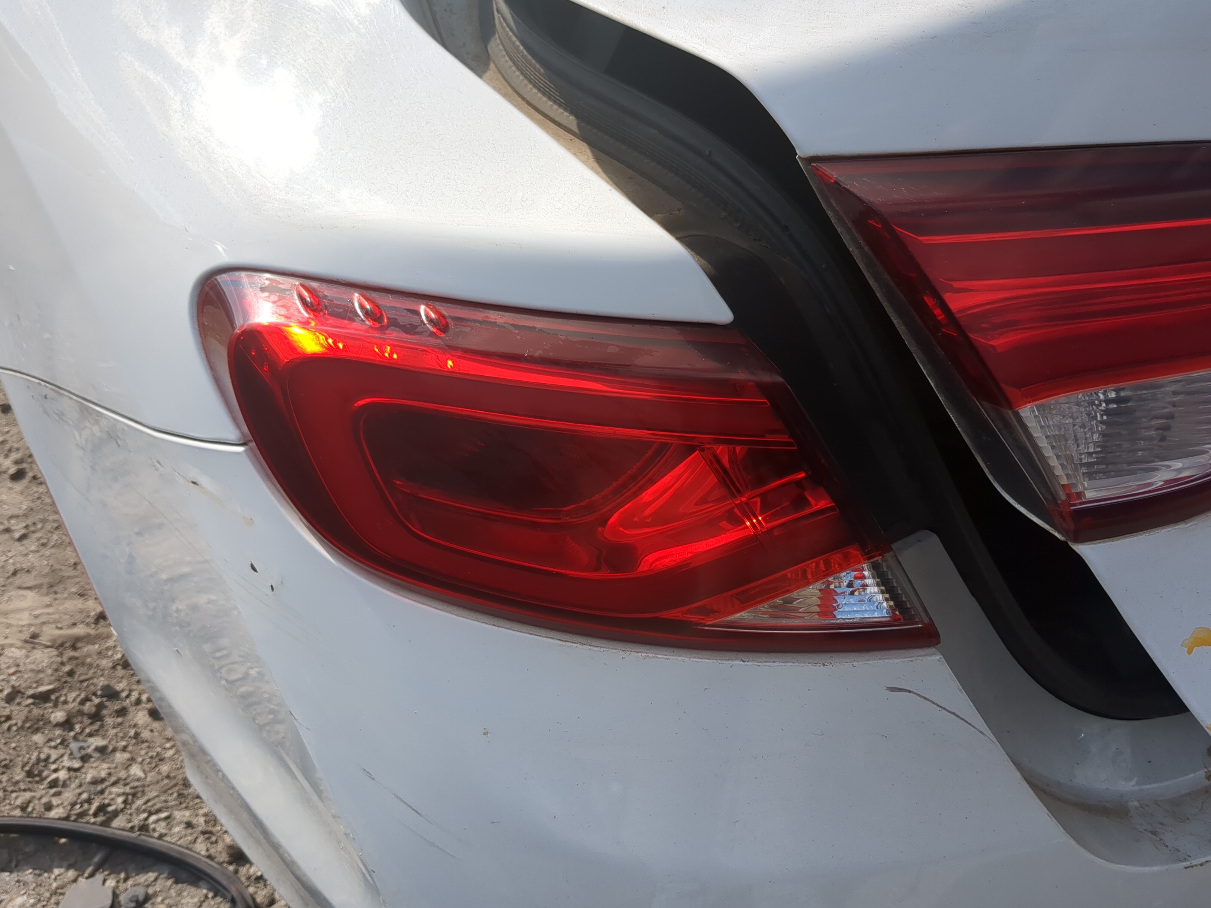 Picture of 2015-2016 Chrysler 200 Driver Left Side Tail Light Taillight Oem 1174120