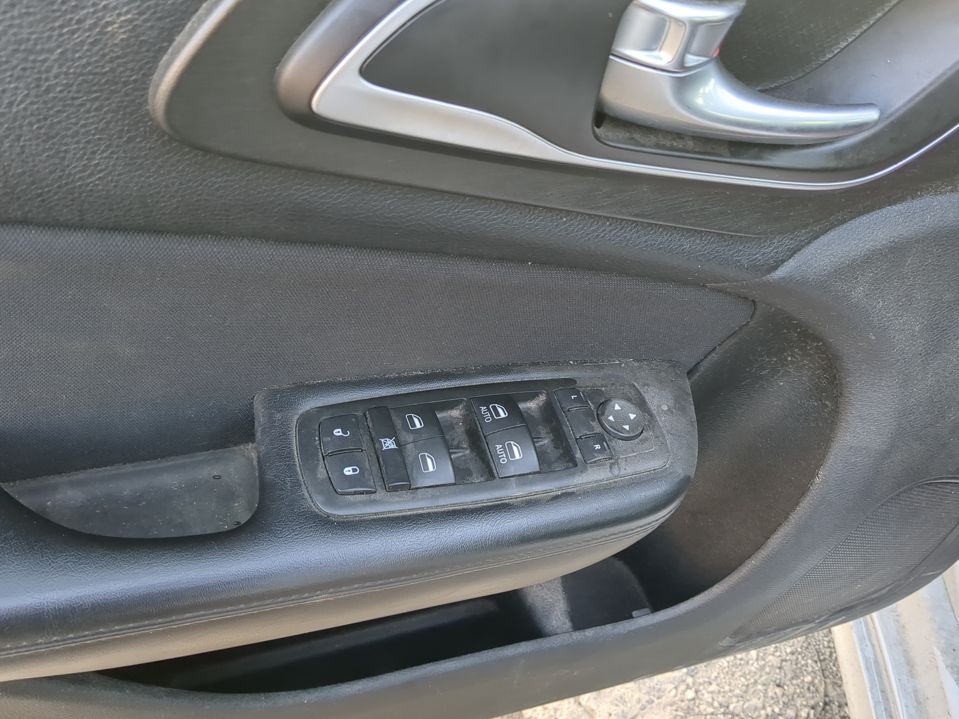 Picture of 2015-2017 Chrysler 200 Driver Left Door Master Power Window Switch 1174122