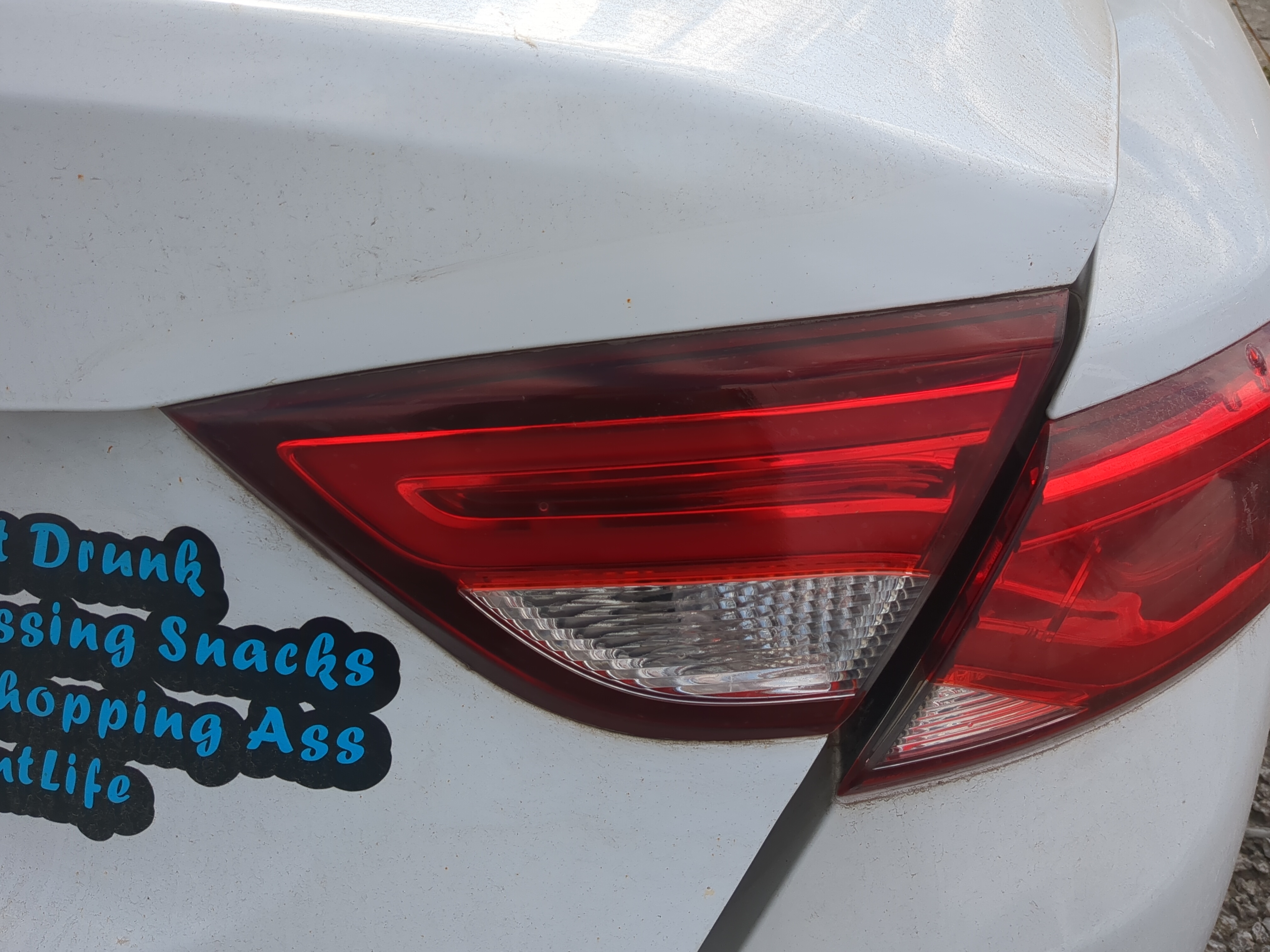 Picture of Tail Lights 2015 CHRYSLER 200