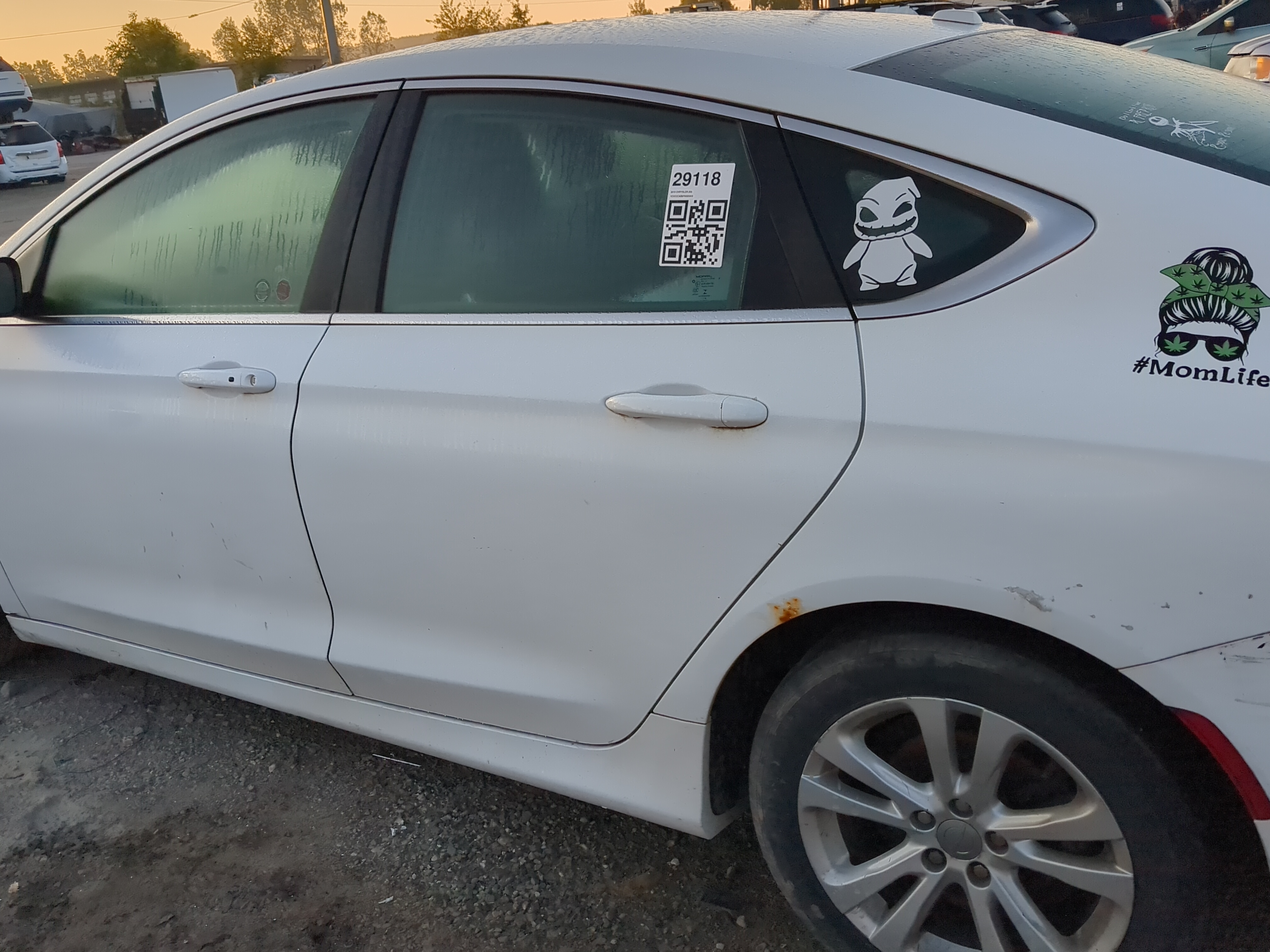 2015-2017 Chrysler 200 Driver Rear Door Oem 1174171 - Oemusedautoparts1.com