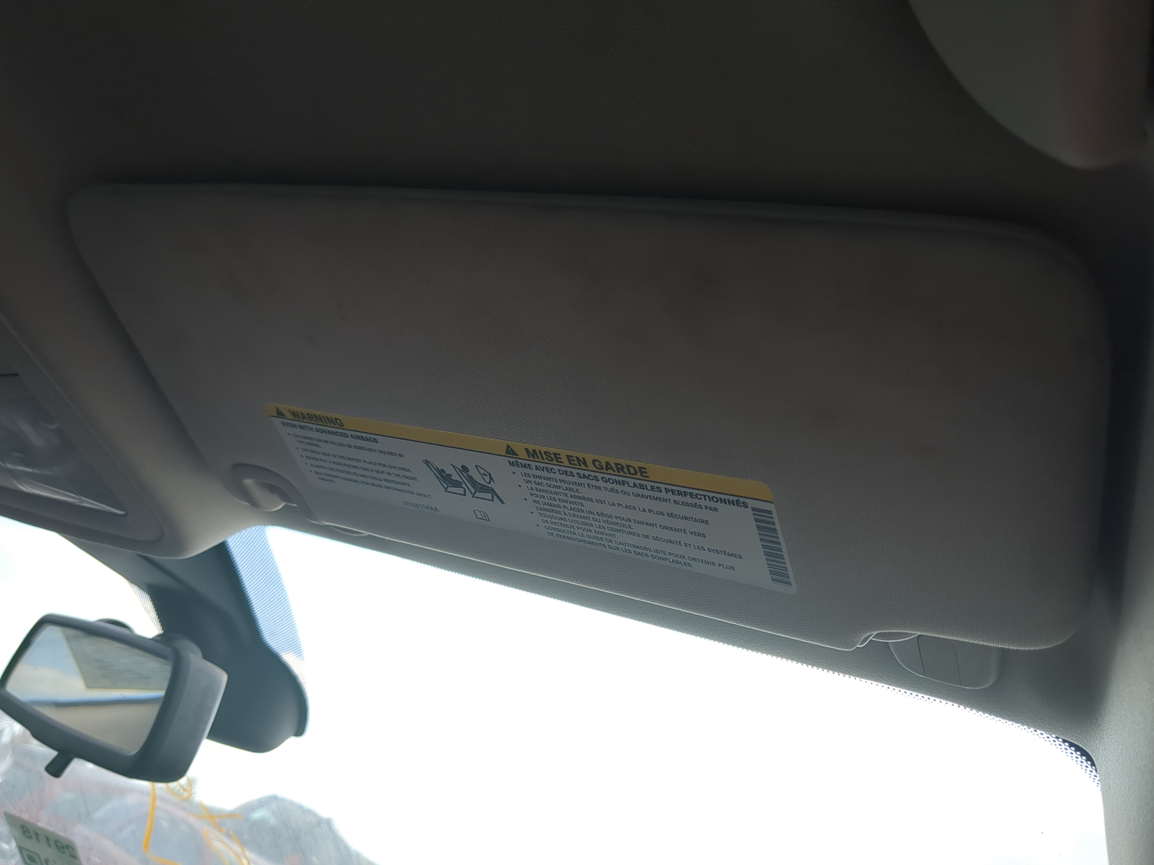 2015-2015 Chrysler 200 Passenger Sun Visor Mirror Right Sunvisor 1174186 - Oemusedautoparts1.com