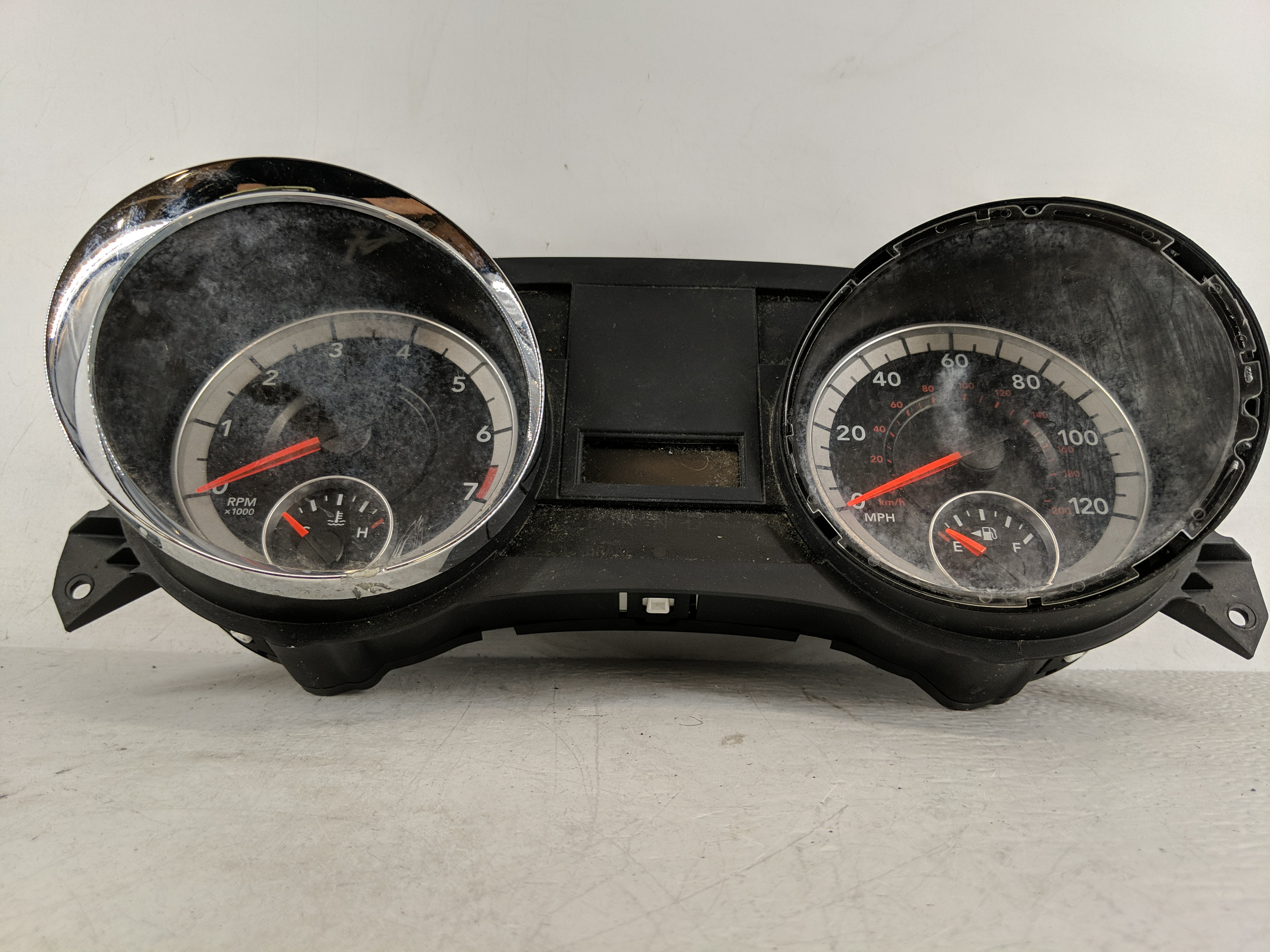 Dodge Caravan Speedometer Instrument Cluster Gauges 1174232 - Oemusedautoparts1.com