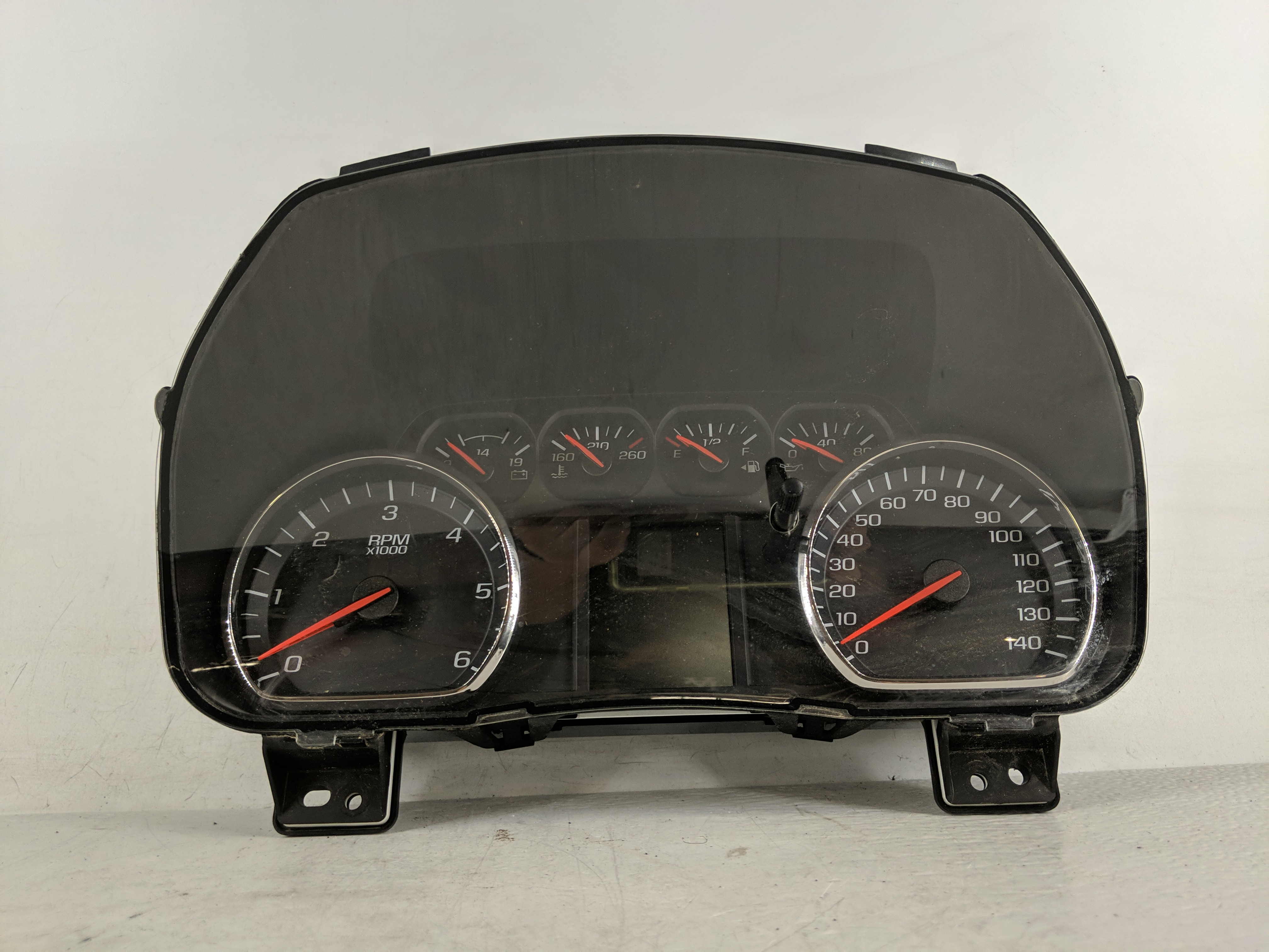 2017-2017 Chevrolet Silverado 1500 Speedometer Instrument Cluster Gauges 1174234 - Oemusedautoparts1.com