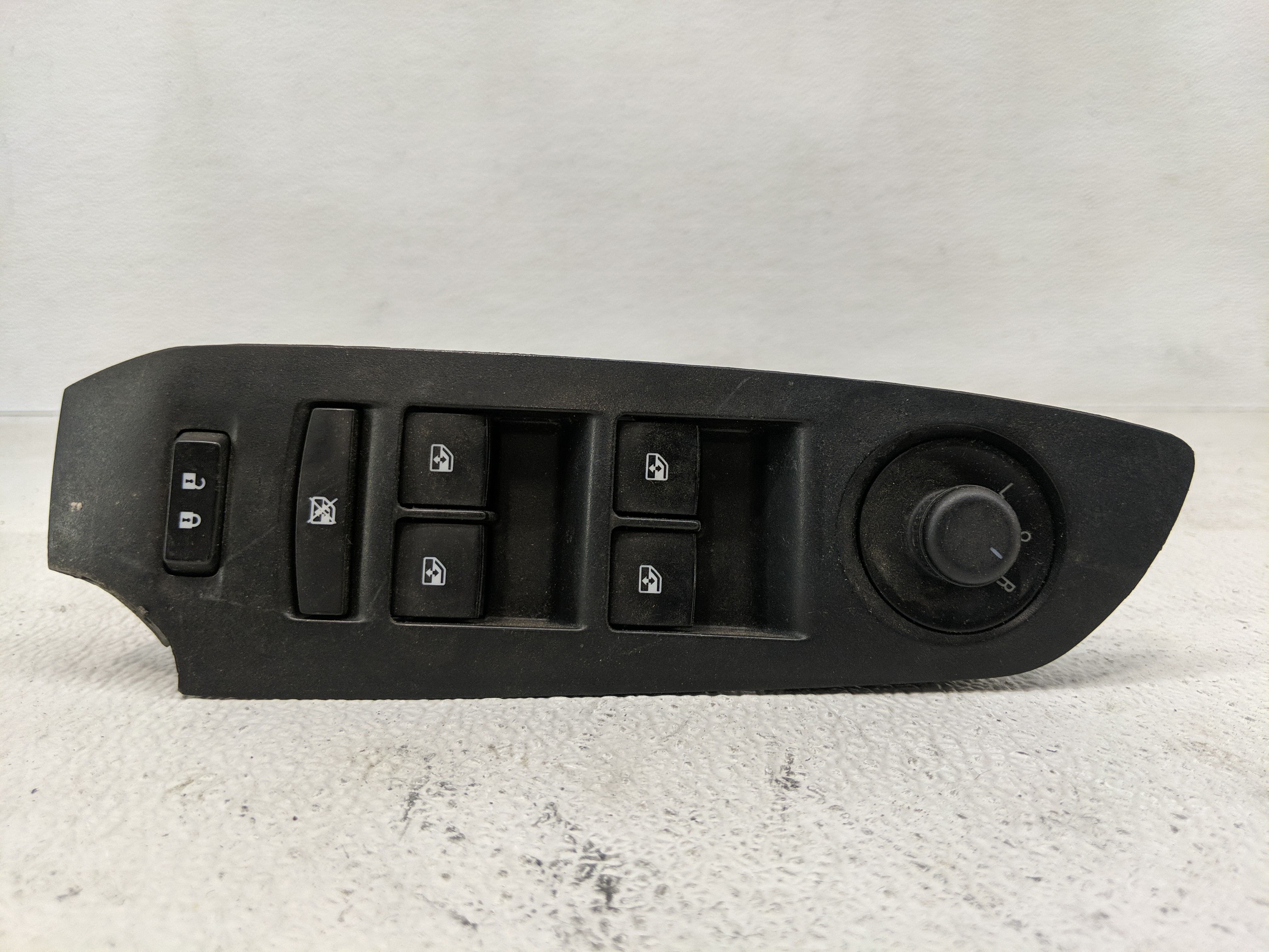Picture of 2016 Chevrolet Trax Driver Left Door Master Power Window Switch 25872074 1174245