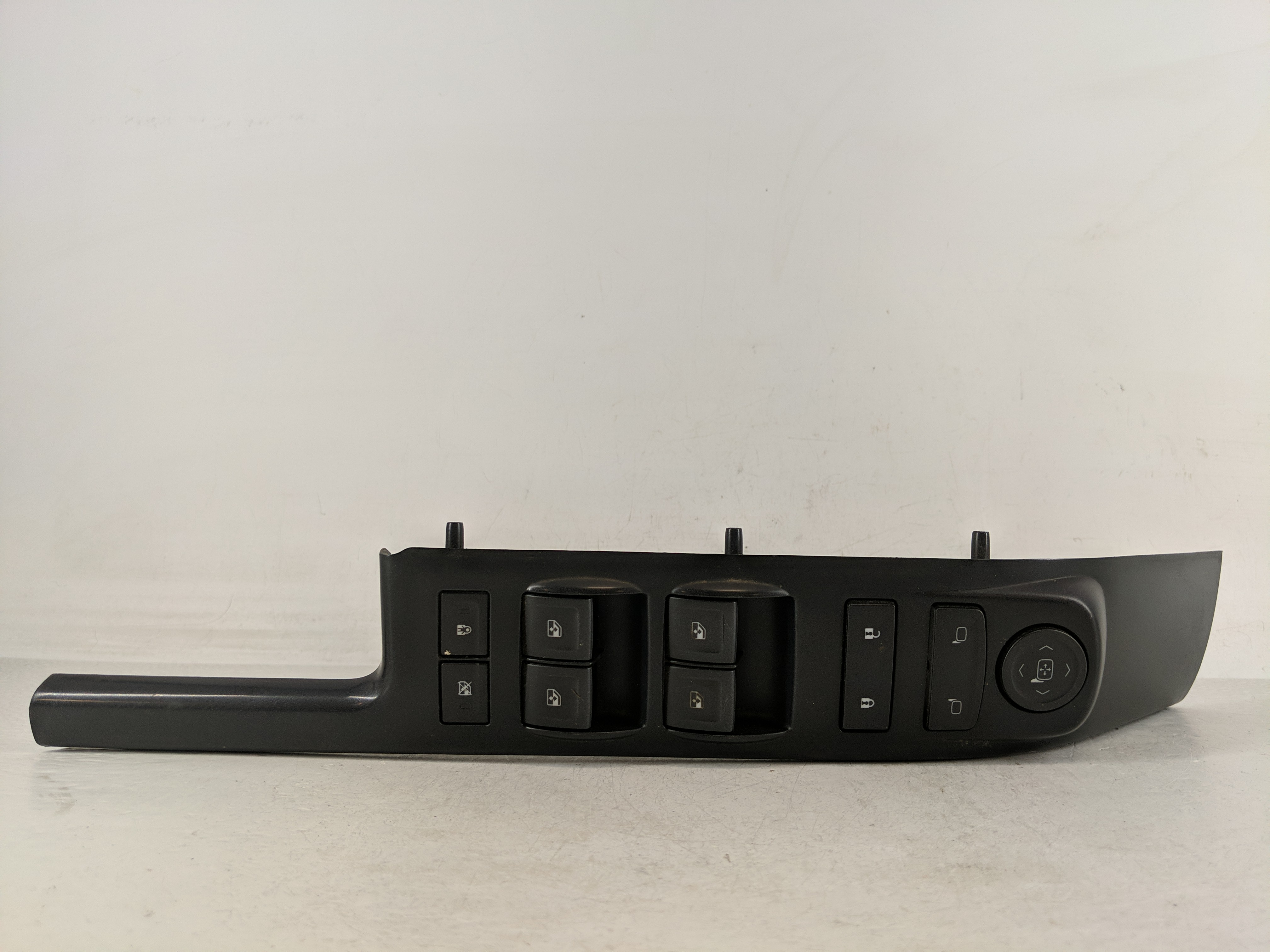 Picture of 2014 Chevrolet Silverado 1500 Driver Left Door Master Power Window Switch 1174250