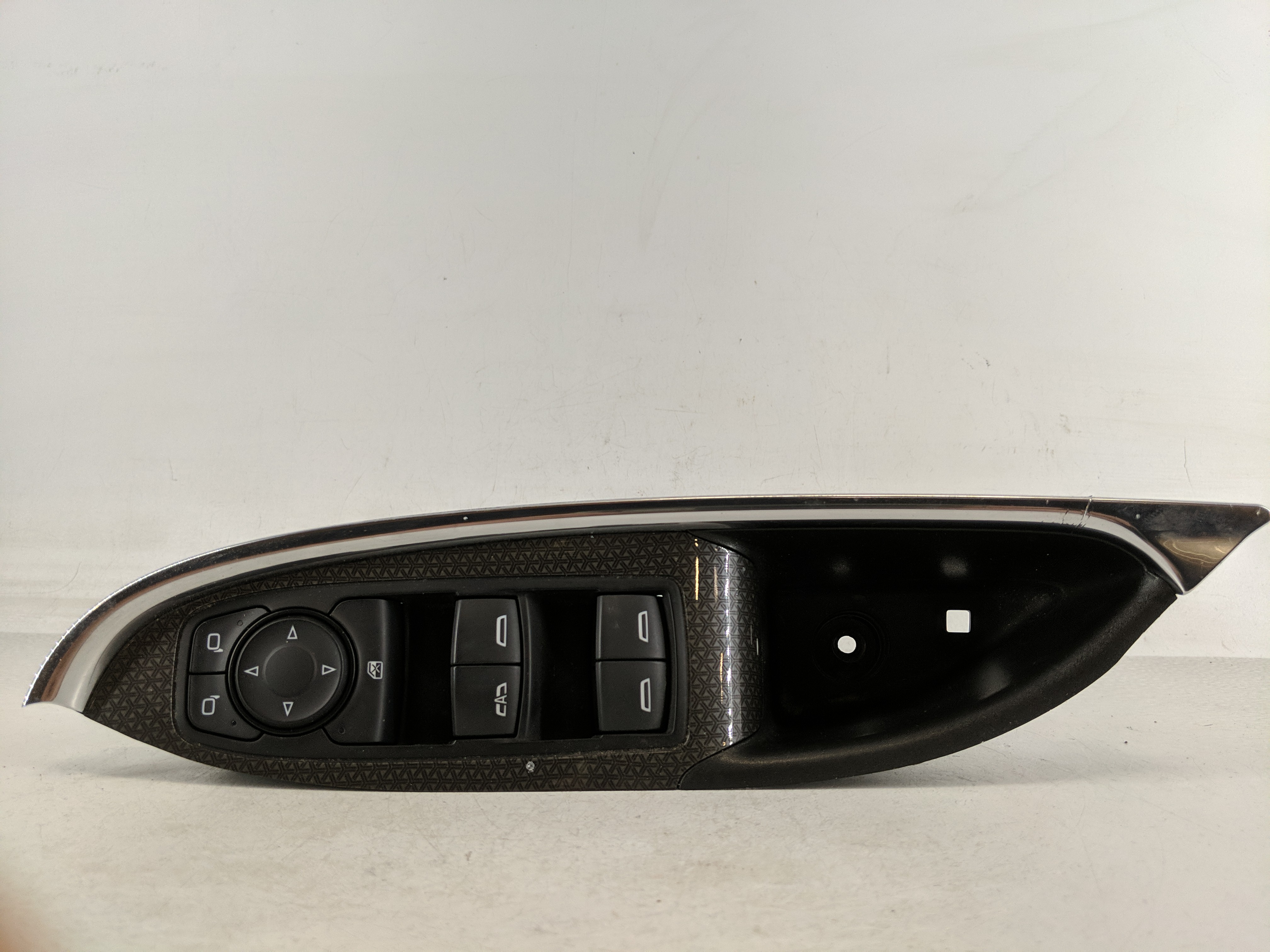 Picture of 2016-2021 Chevrolet Malibu Driver Left Door Master Power Window Switch 1174253