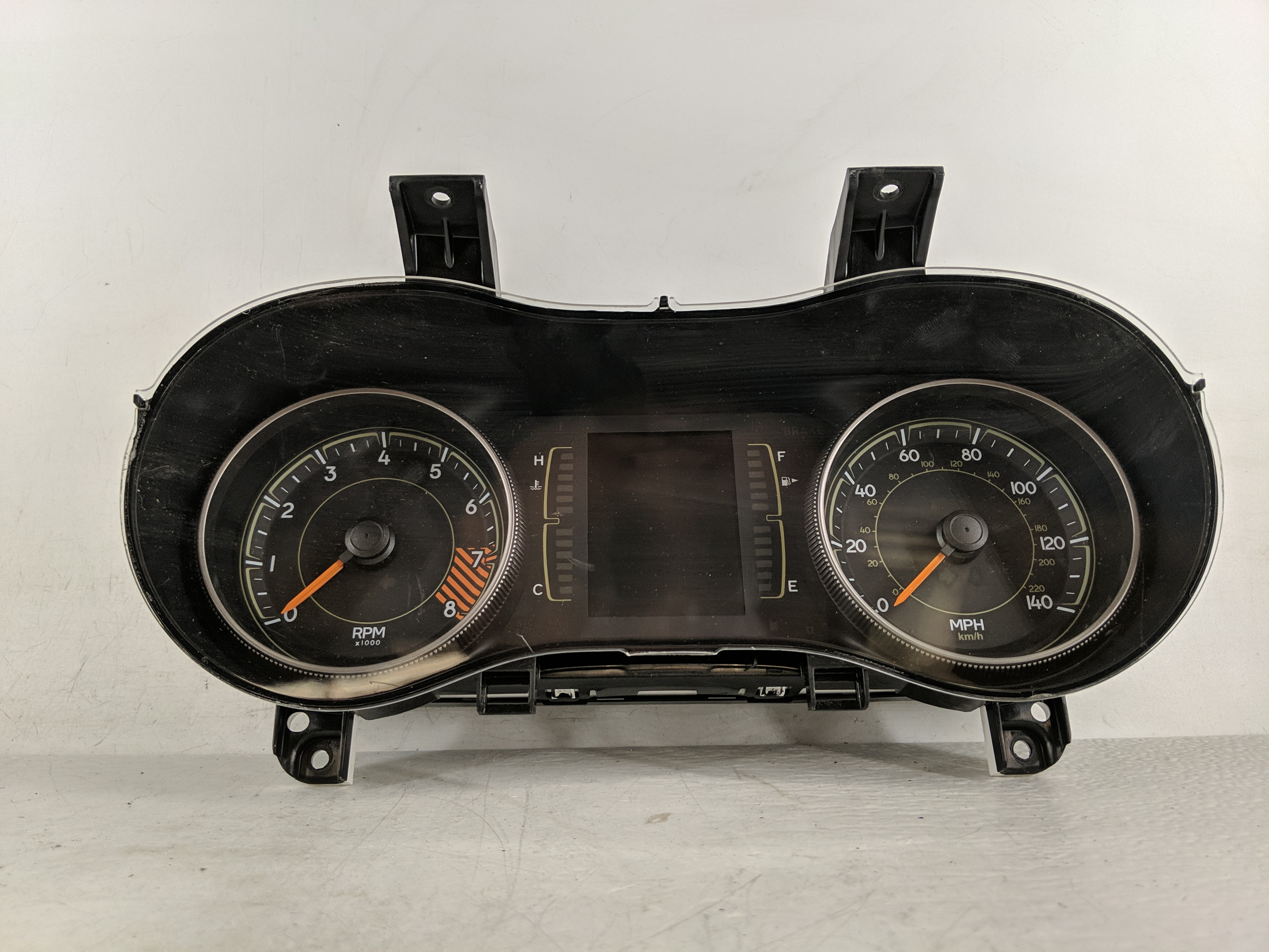 2015-2015 Jeep Cherokee Speedometer Instrument Cluster Gauges 1174263 - Oemusedautoparts1.com