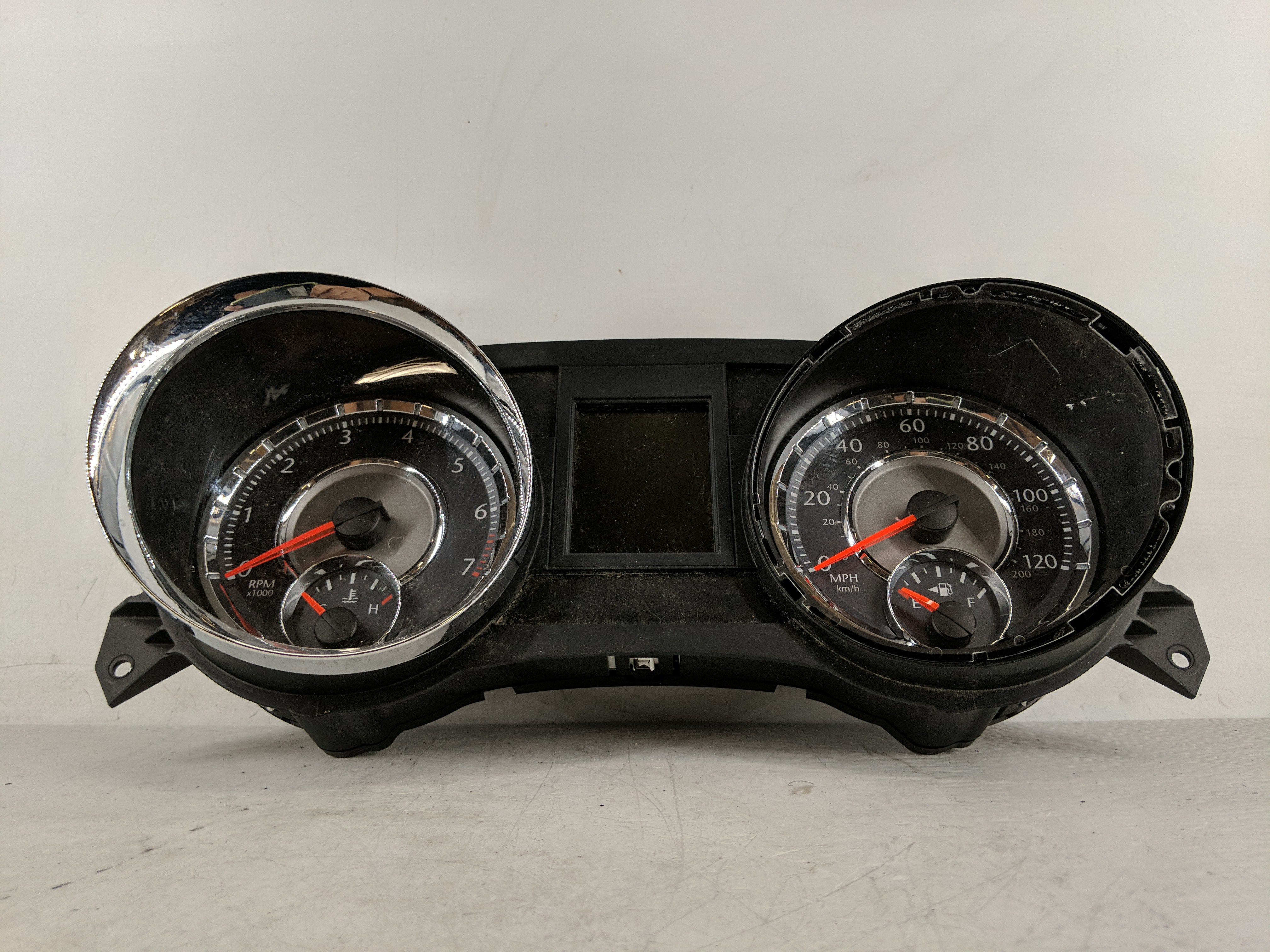 2013-2013 Chrysler Town & Country Speedometer Instrument Cluster Gauges 1174265 - Oemusedautoparts1.com