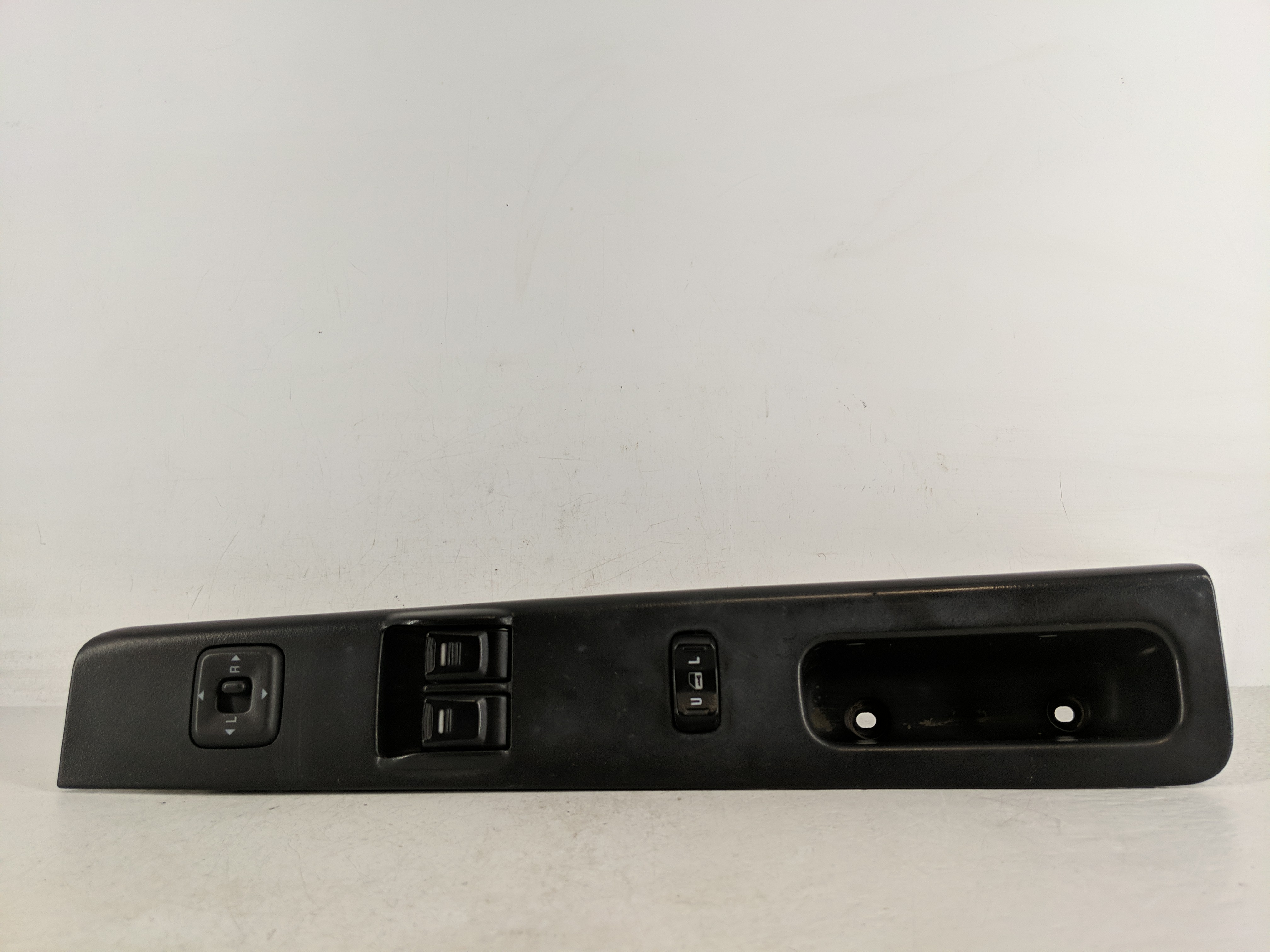 Picture of 2004-2012 Chevrolet Colorado Driver Left Door Master Power Window Switch 1174323