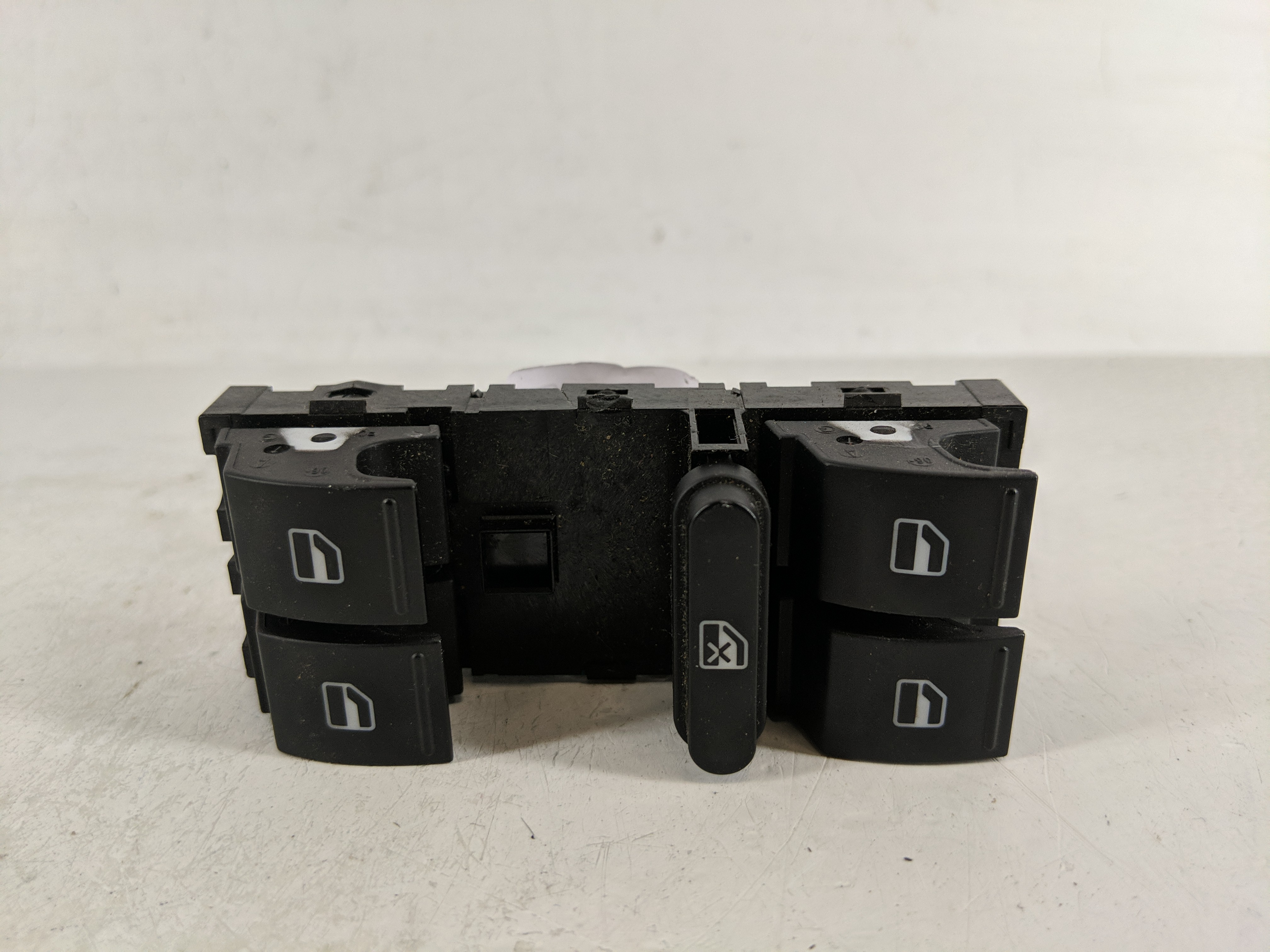 Picture of 2004-2010 Volkswagen Touareg Driver Left Door Master Power Window Switch 1174326
