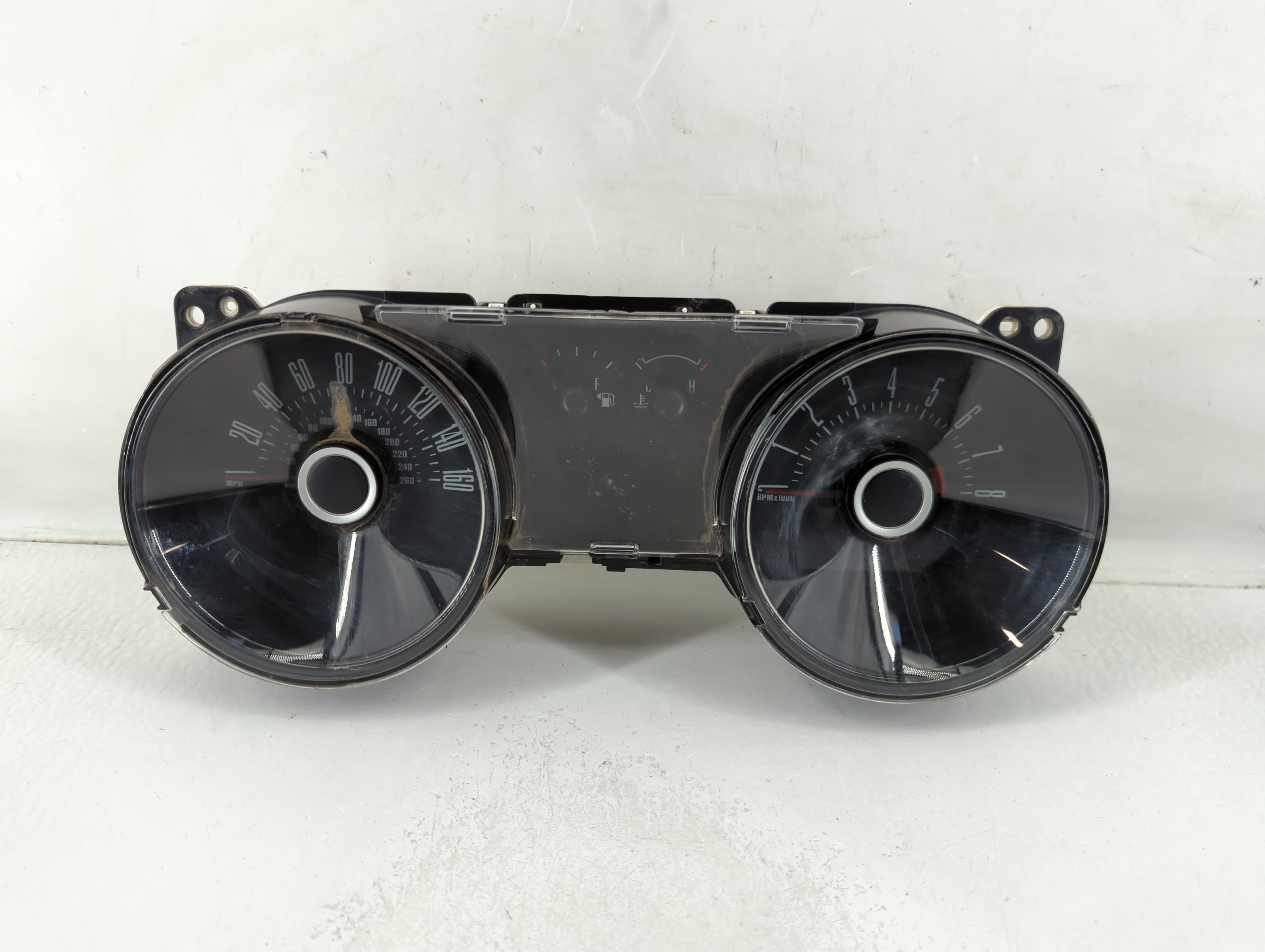2013-2014 Ford Mustang Speedometer Instrument Cluster Gauges Dr3310849le 1174335 - Oemusedautoparts1.com