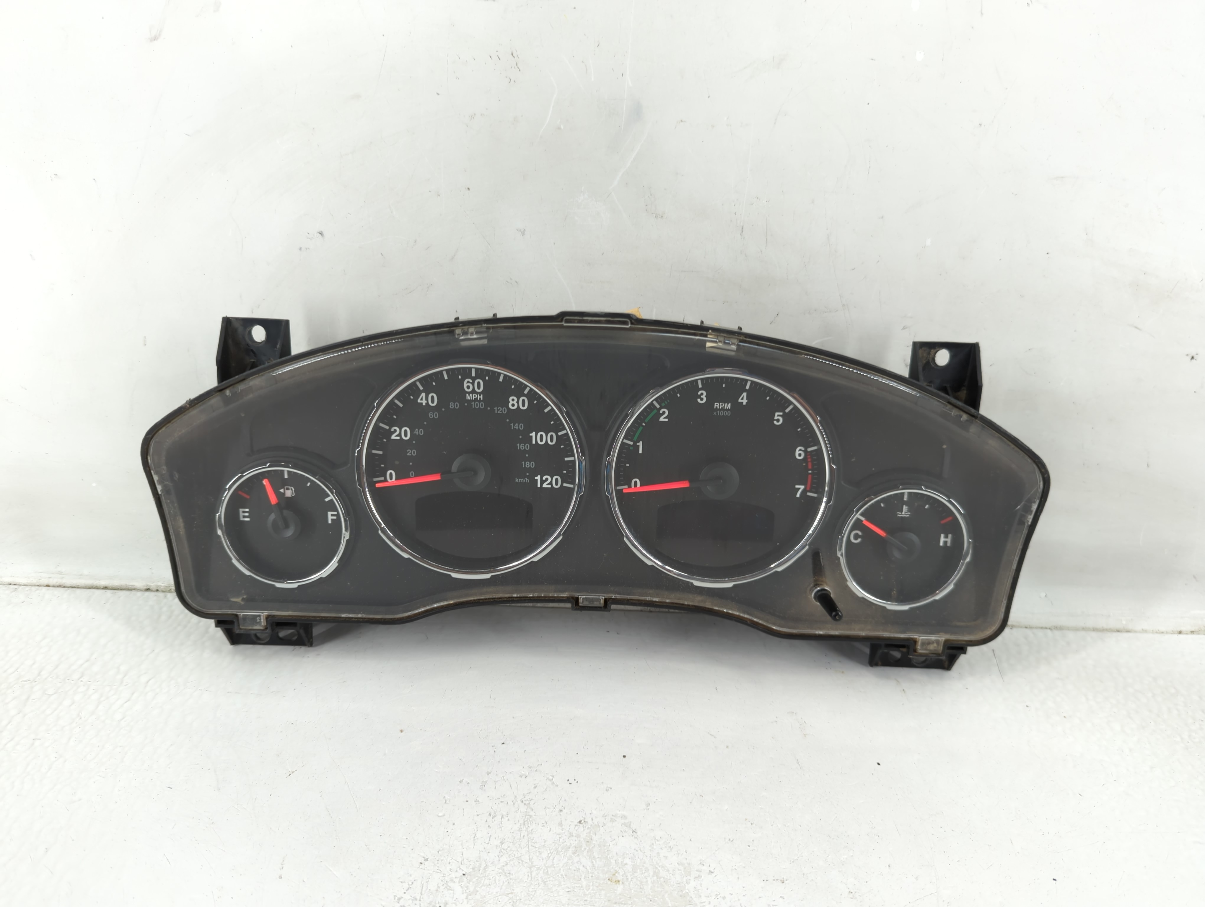 2012-2012 Jeep Liberty Speedometer Instrument Cluster Gauges P05172921ae 1174344 - Oemusedautoparts1.com