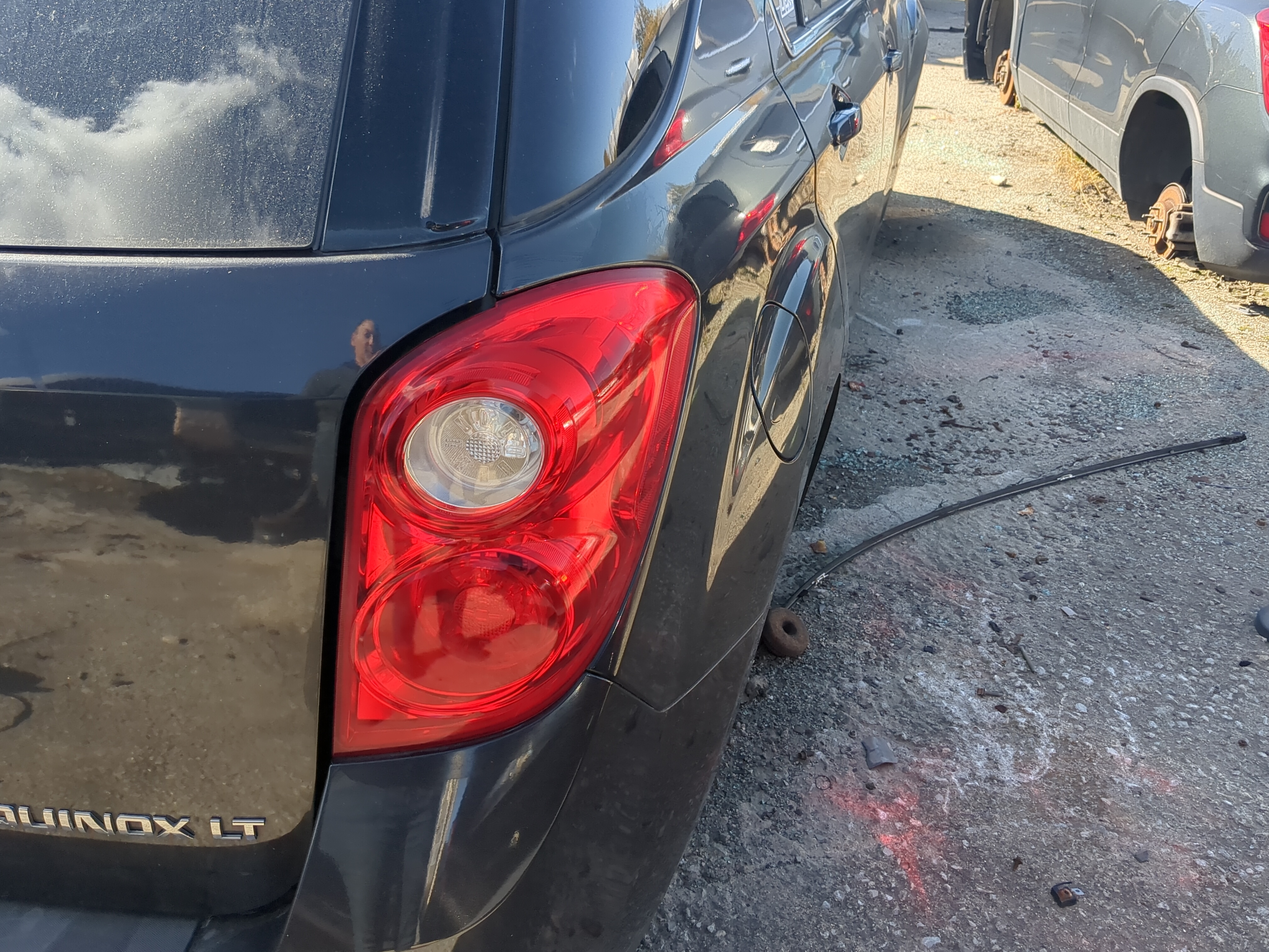 Picture of 2010 Chevrolet Equinox Passenger Right Side Tail Light Taillight Oem 1174447