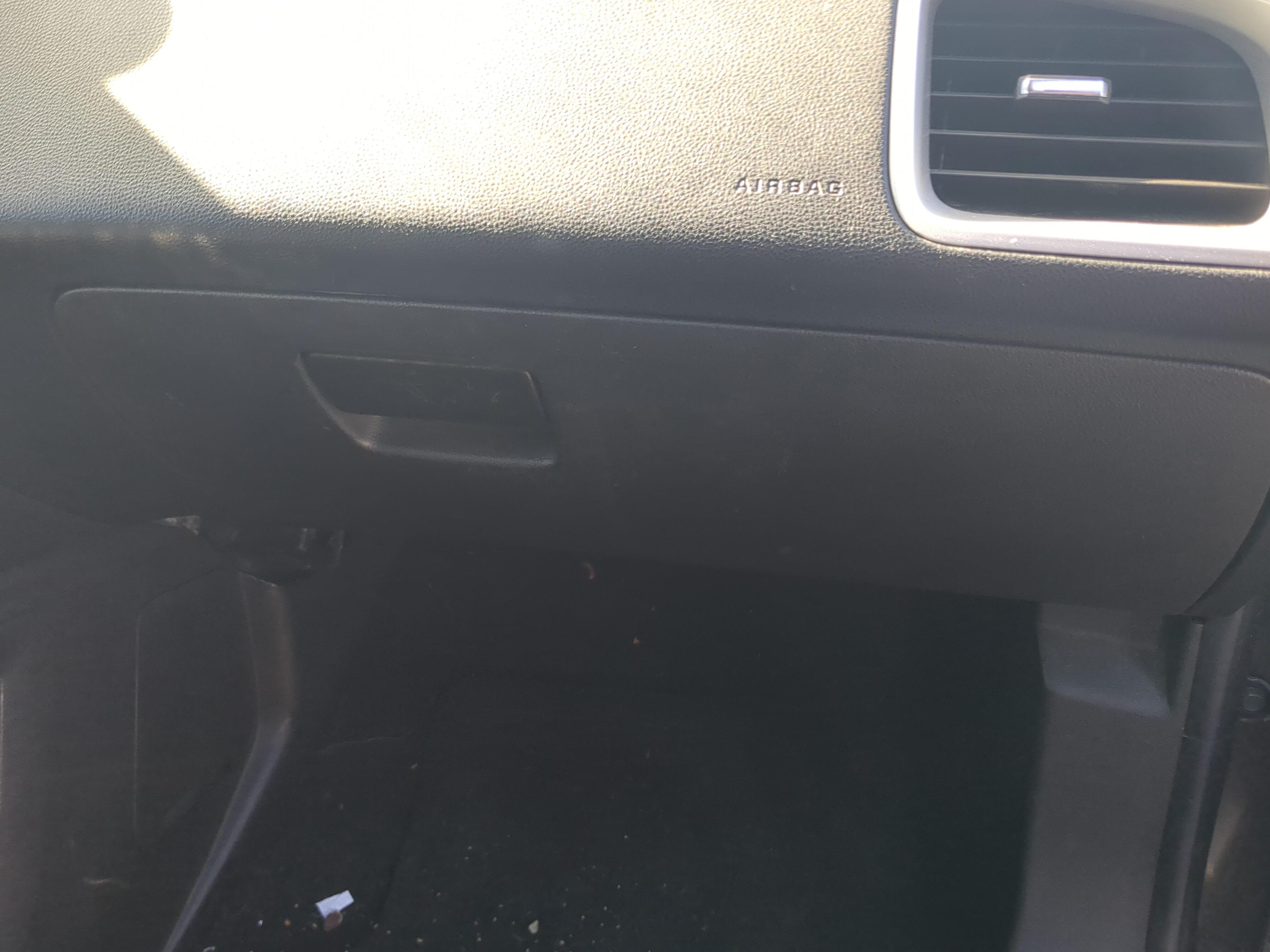 2013 Chevrolet Equinox Passenger Glove Box Door Storage Compartment 1174513 - Oemusedautoparts1.com