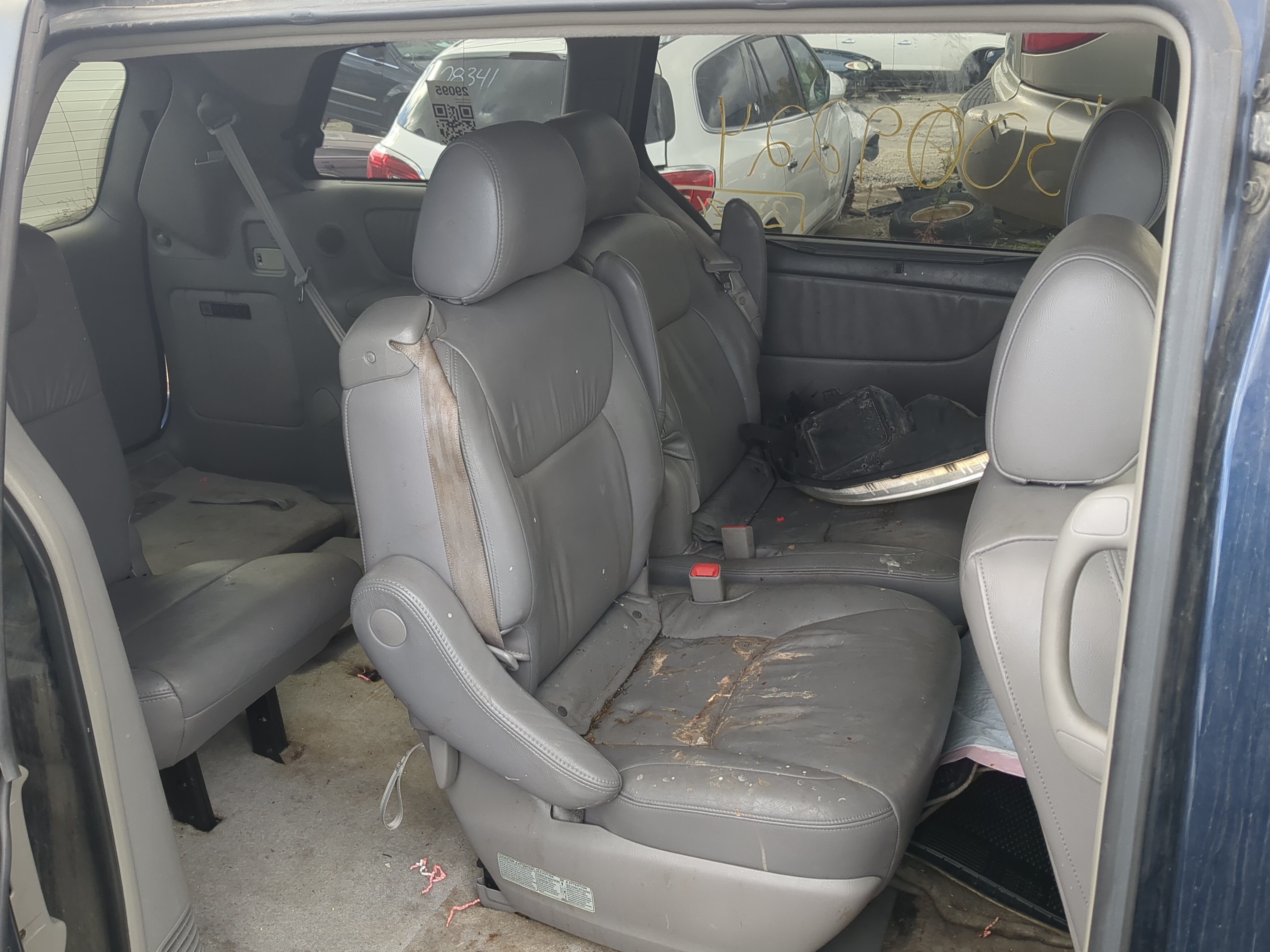 2005 Toyota Sienna Rear Seat Oem 1174673 - Oemusedautoparts1.com