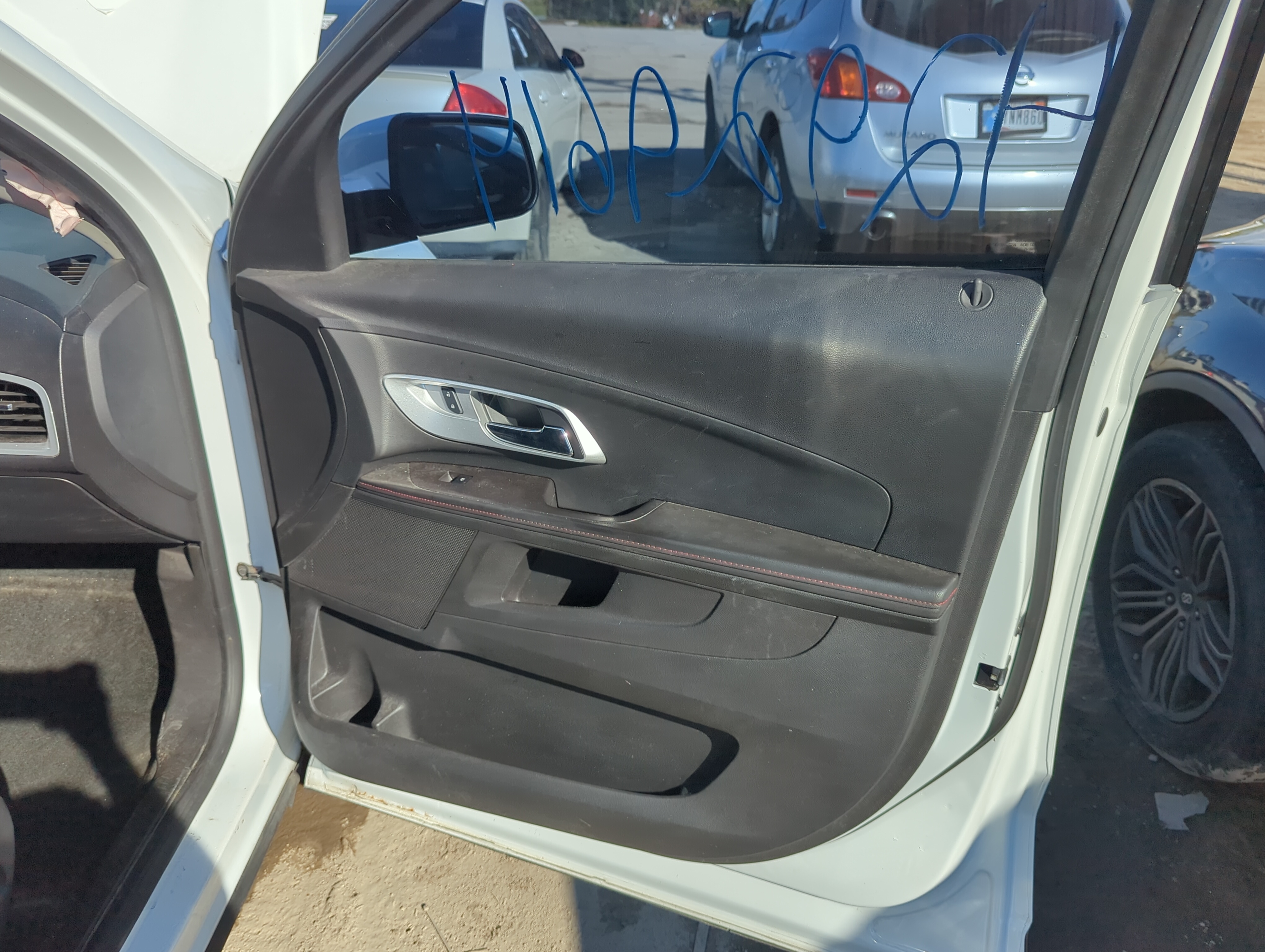 Picture of 2015 Chevrolet Equinox Front Right Passenger Interior Door Panel Trim 1174833