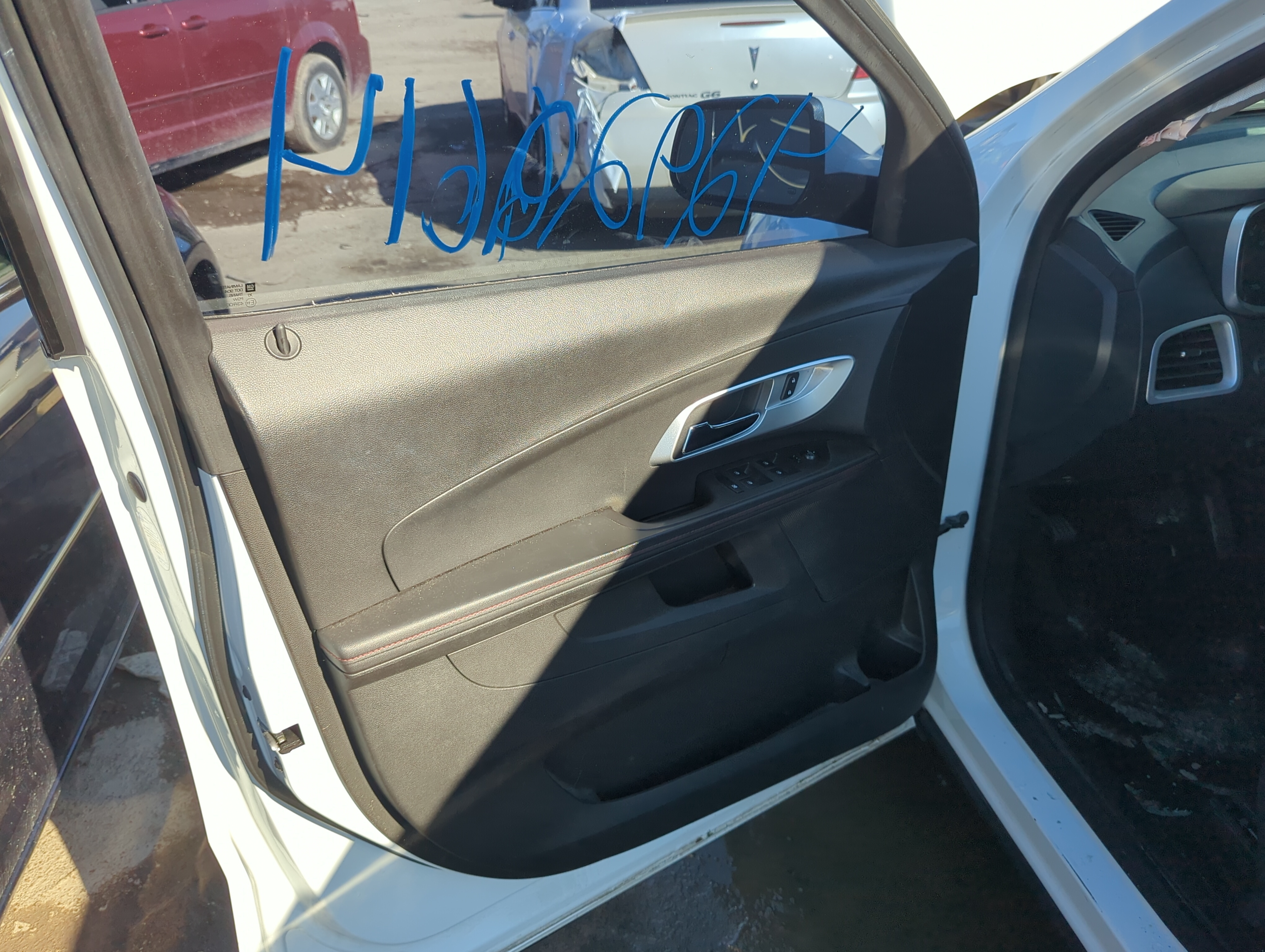 Picture of 2015 Chevrolet Equinox Front Left Driver Interior Door Panel Trim 1174838