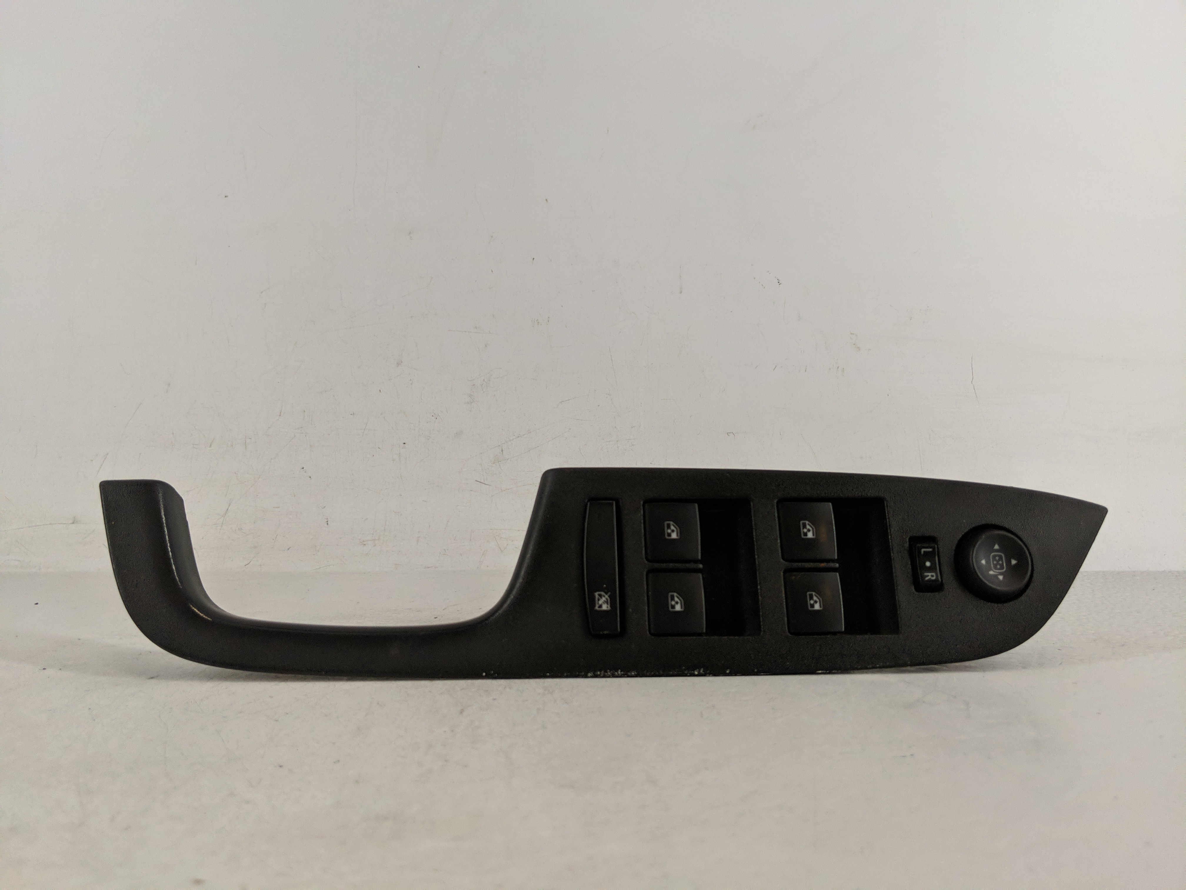 2010-2017 Gmc Terrain Driver Left Door Master Power Window Switch 1174875 - Oemusedautoparts1.com