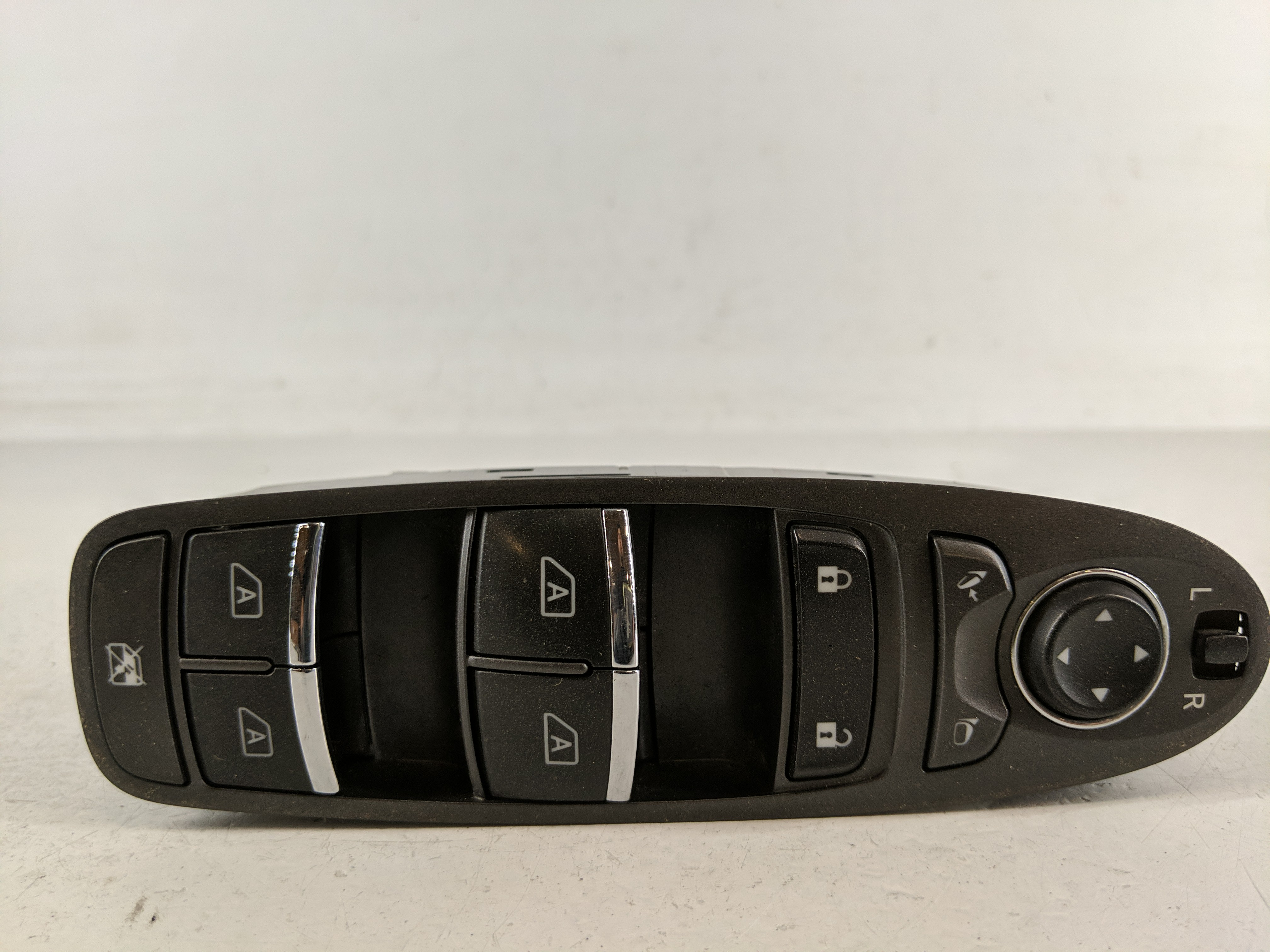 2014-2020 Infiniti Qx60 Driver Left Door Master Power Window Switch 1174882 - Oemusedautoparts1.com