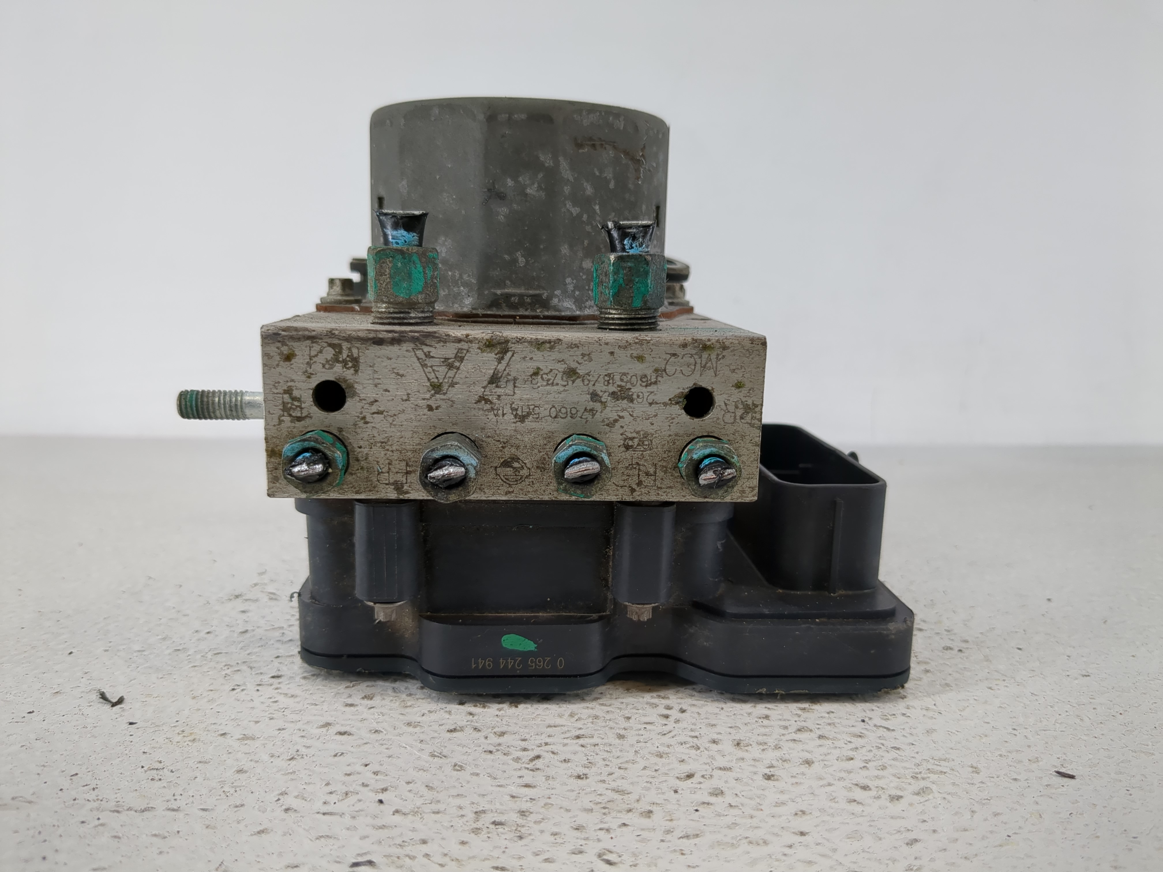 2015-2016 Nissan Rogue Abs Pump Control Module 1175096 - Oemusedautoparts1.com