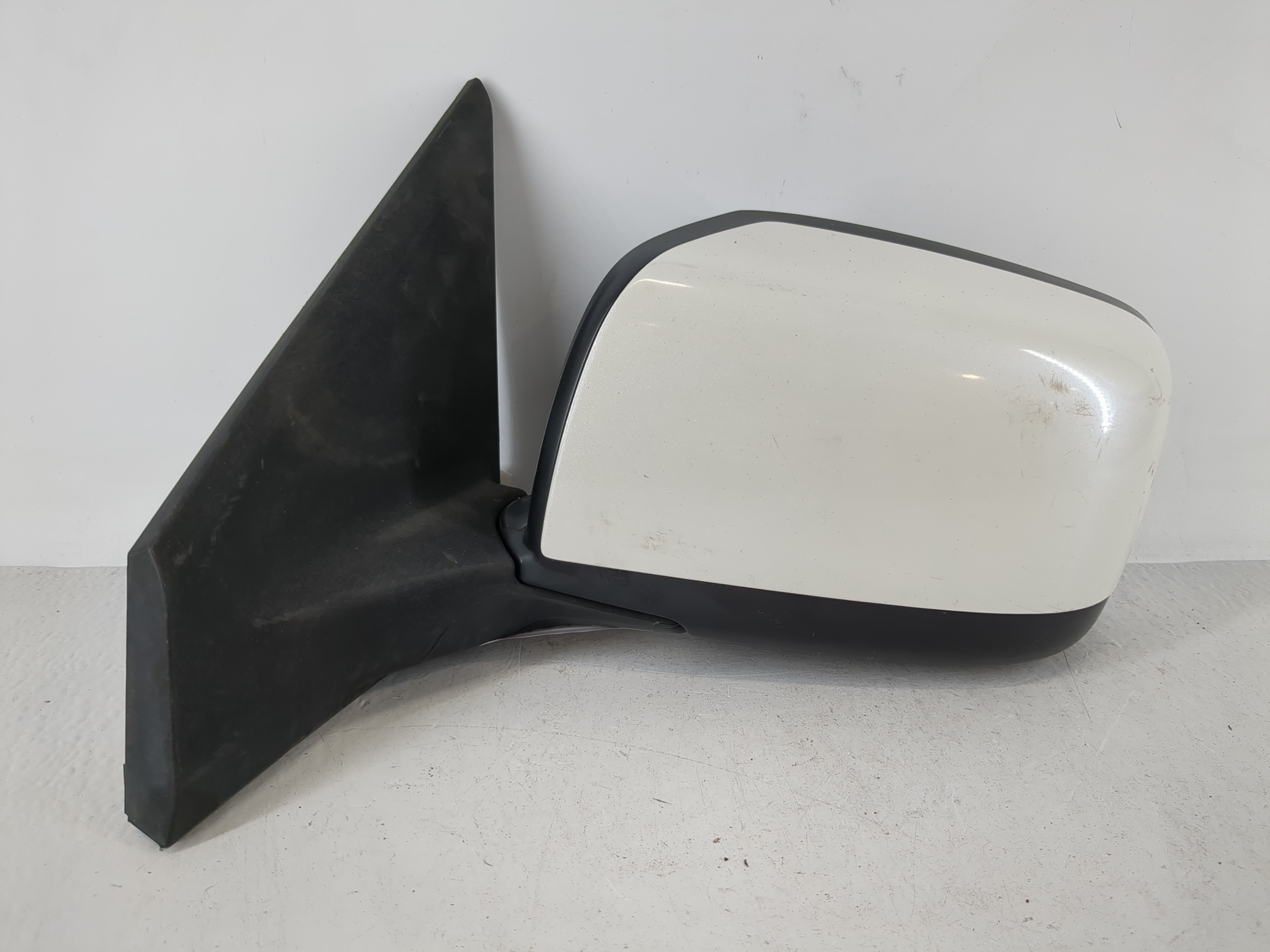 Picture of 2008-2015 Nissan Rogue Driver Left Side View Power Door Mirror White 1175113