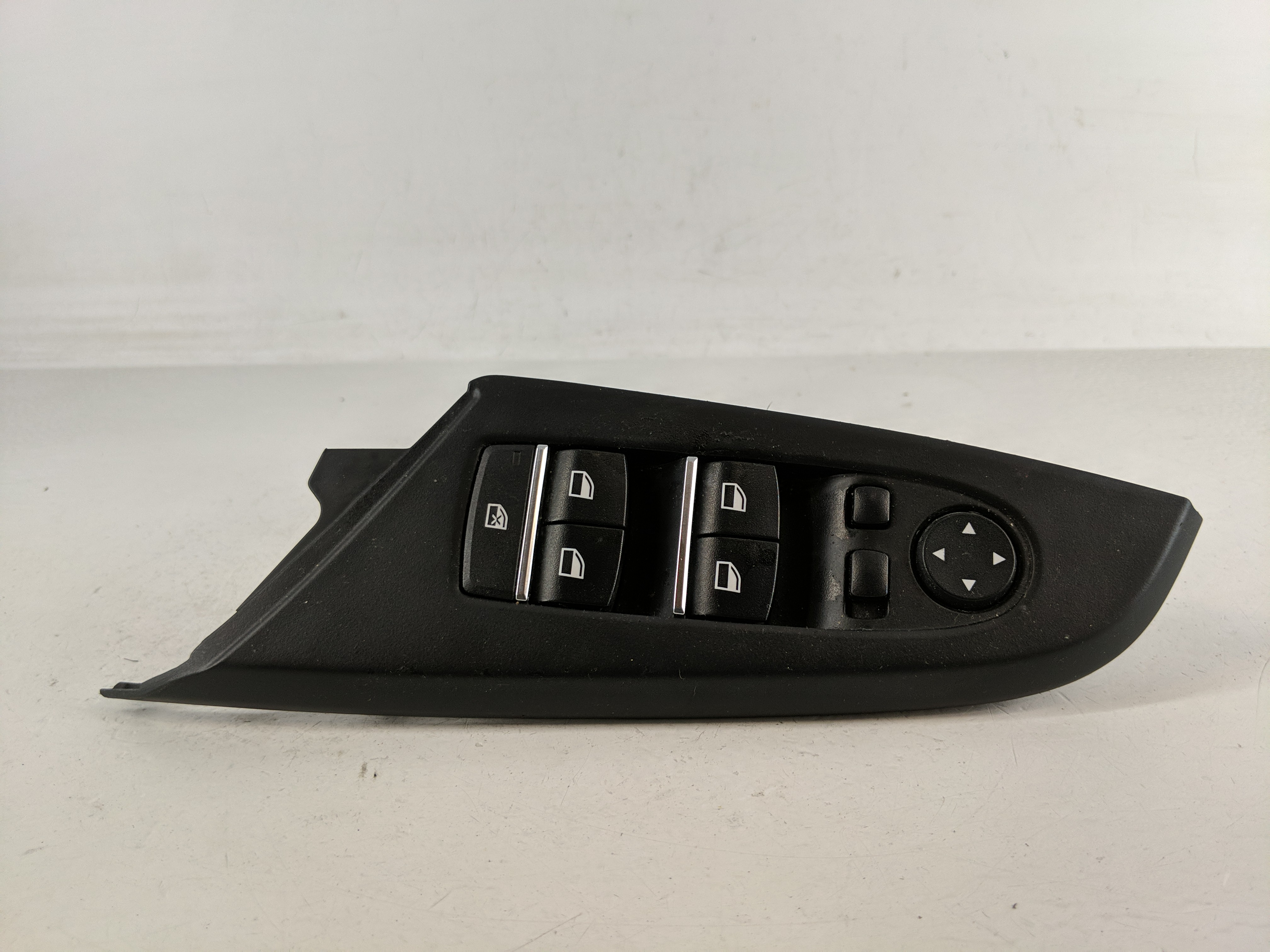 2012-2017 Bmw X3 Driver Left Door Master Power Window Switch 9208111-02 1175257 - Oemusedautoparts1.com
