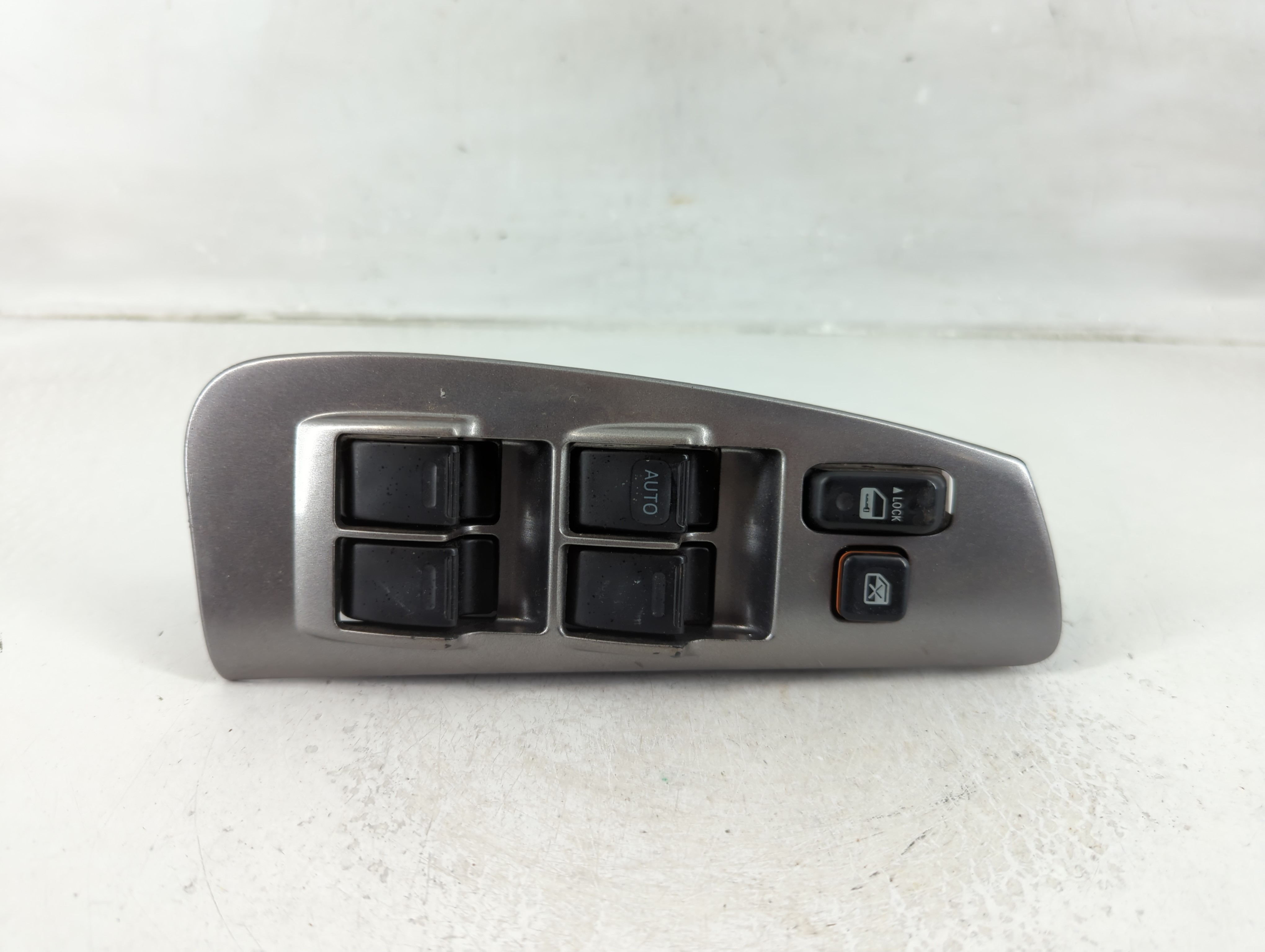 2005-2008 Toyota Matrix Driver Left Door Master Power Window Switch 1175280 - Oemusedautoparts1.com