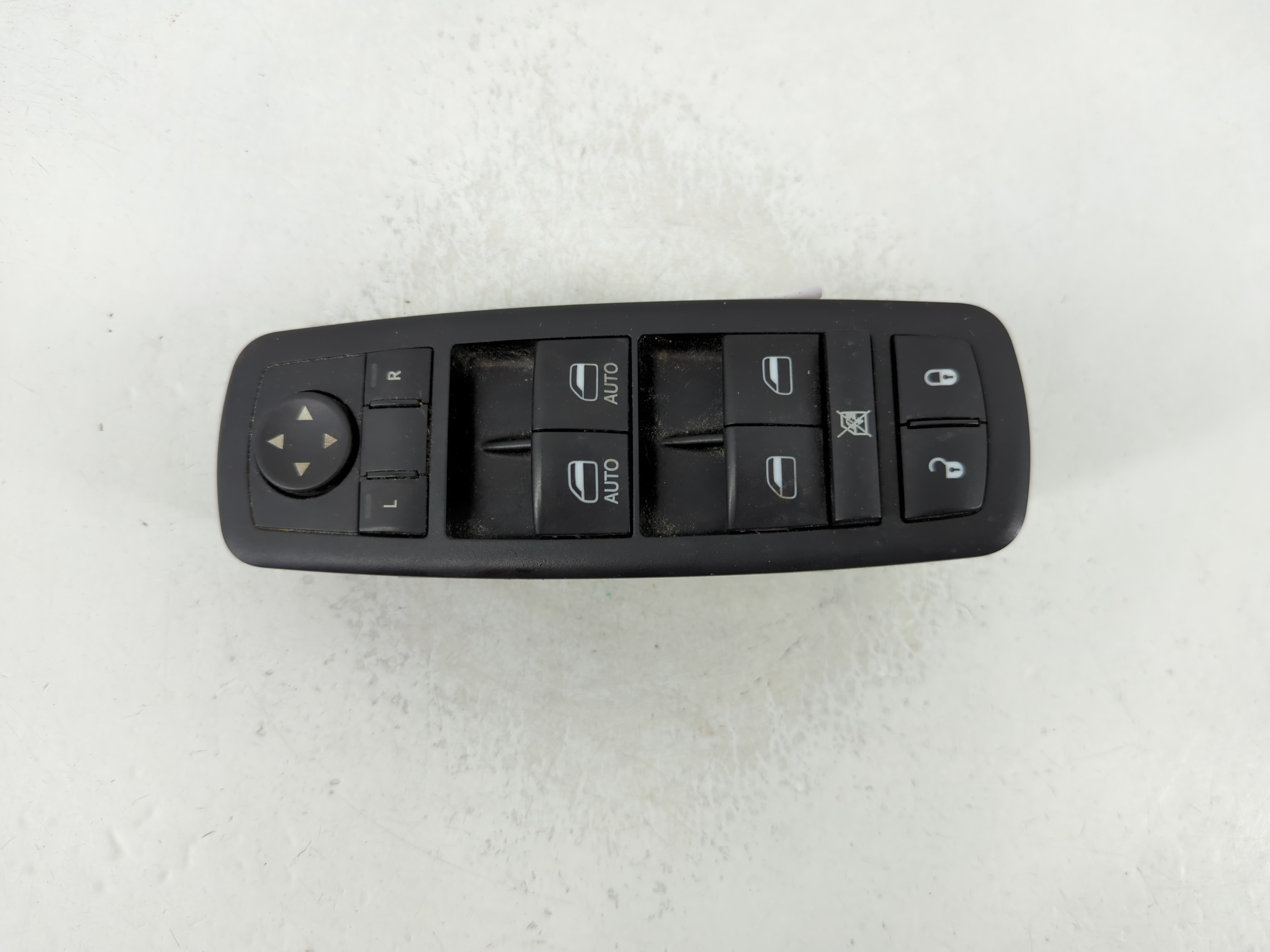 2011 Jeep Grand Cherokee Driver Left Door Master Power Window Switch 1175286 - Oemusedautoparts1.com