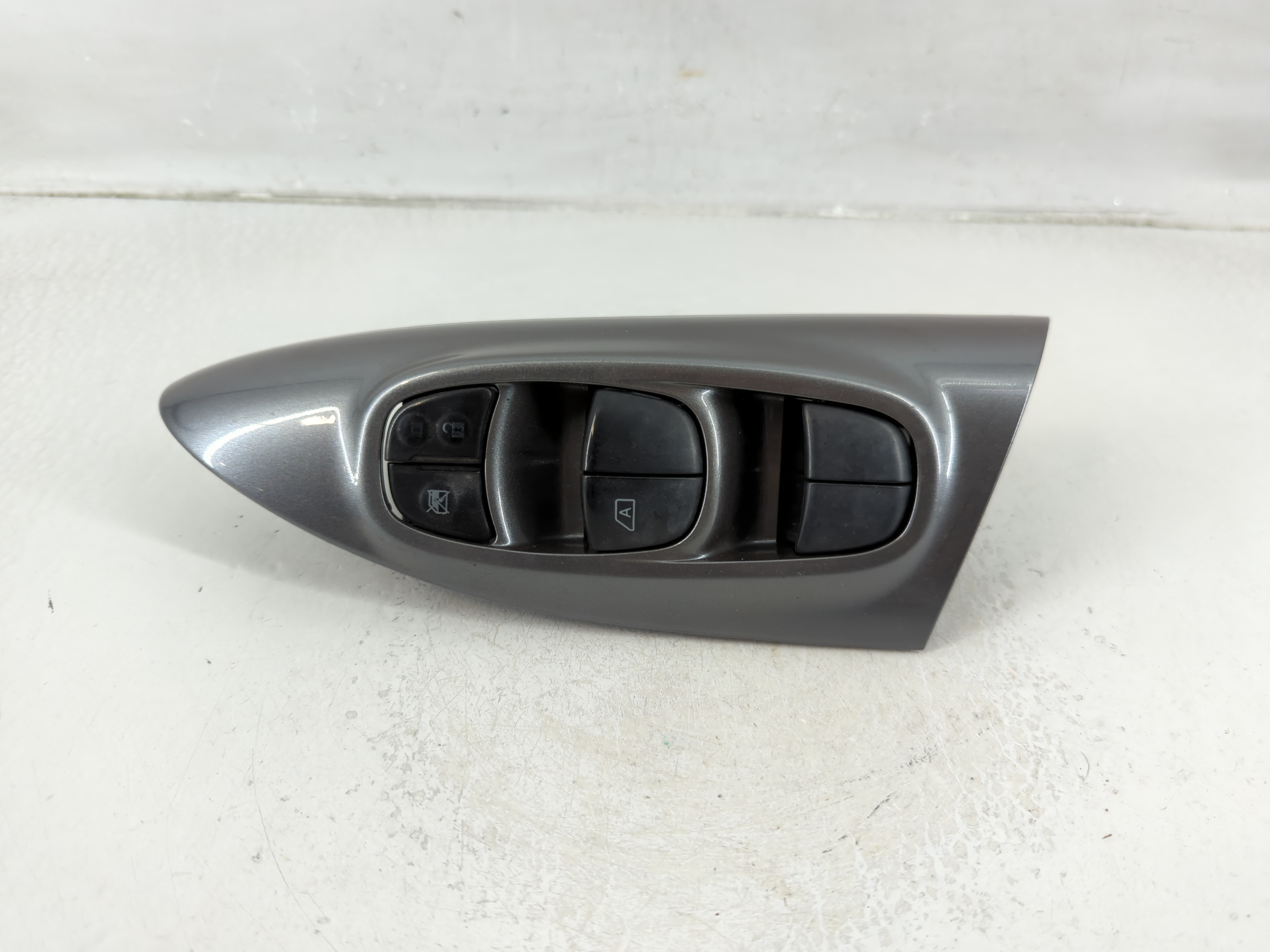 2011-2017 Nissan Juke Driver Left Door Master Power Window Switch 1175292 - Oemusedautoparts1.com