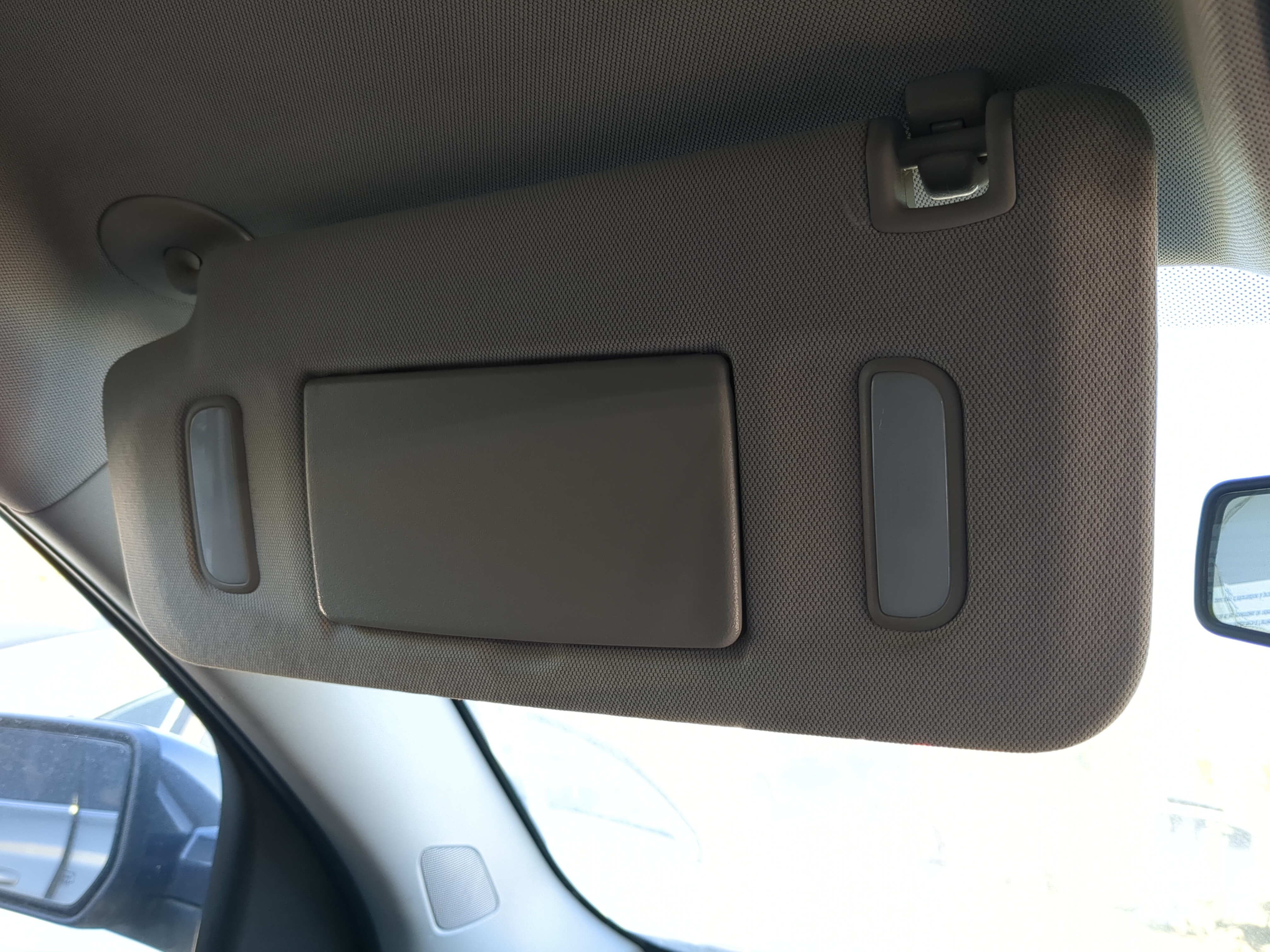 2010-2017 Chevrolet Equinox Driver Sun Visor Mirror Left Sunvisor 1175411 - Oemusedautoparts1.com