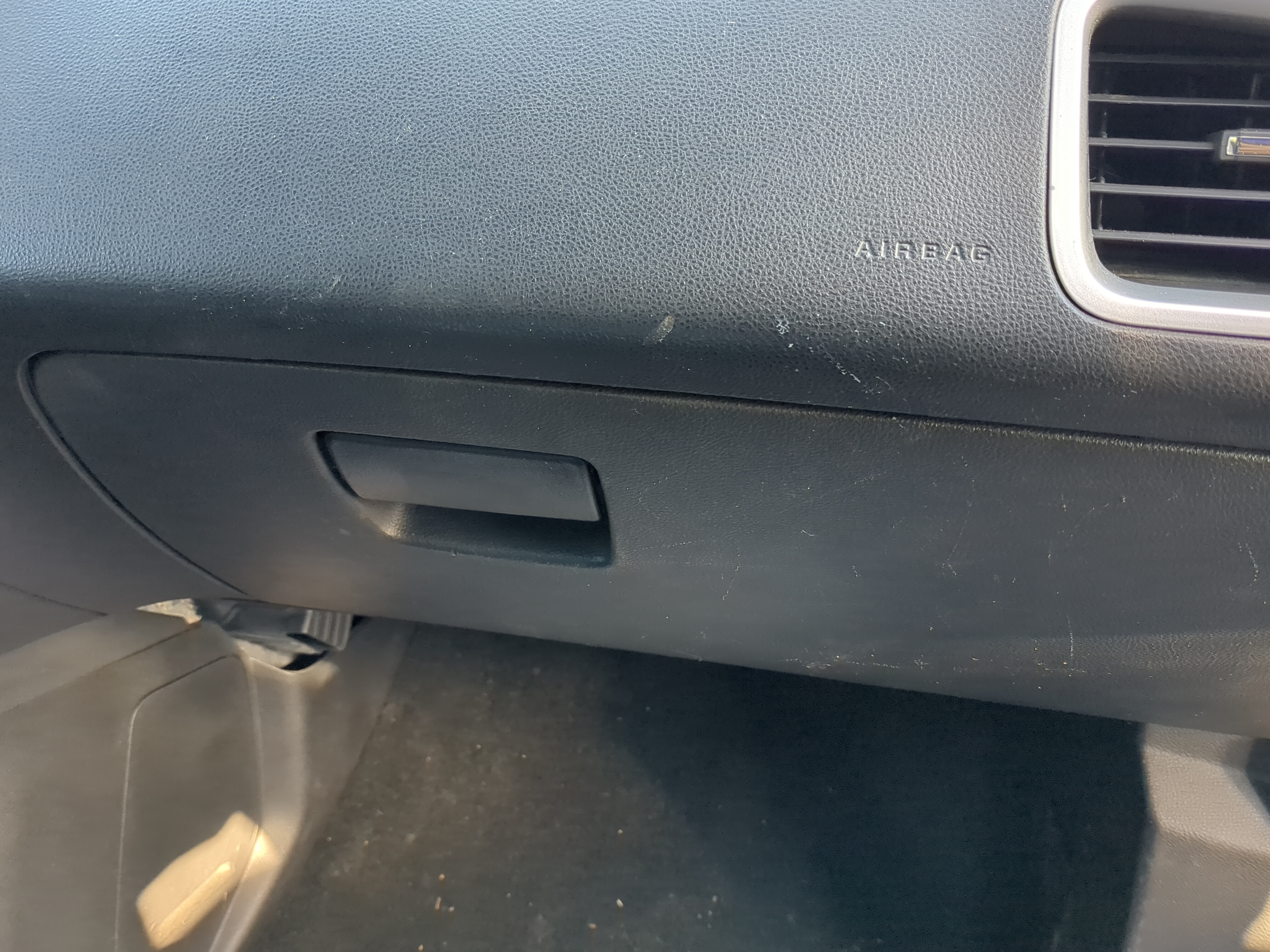 2014 Chevrolet Equinox Passenger Glove Box Door Storage Compartment 1175472 - Oemusedautoparts1.com