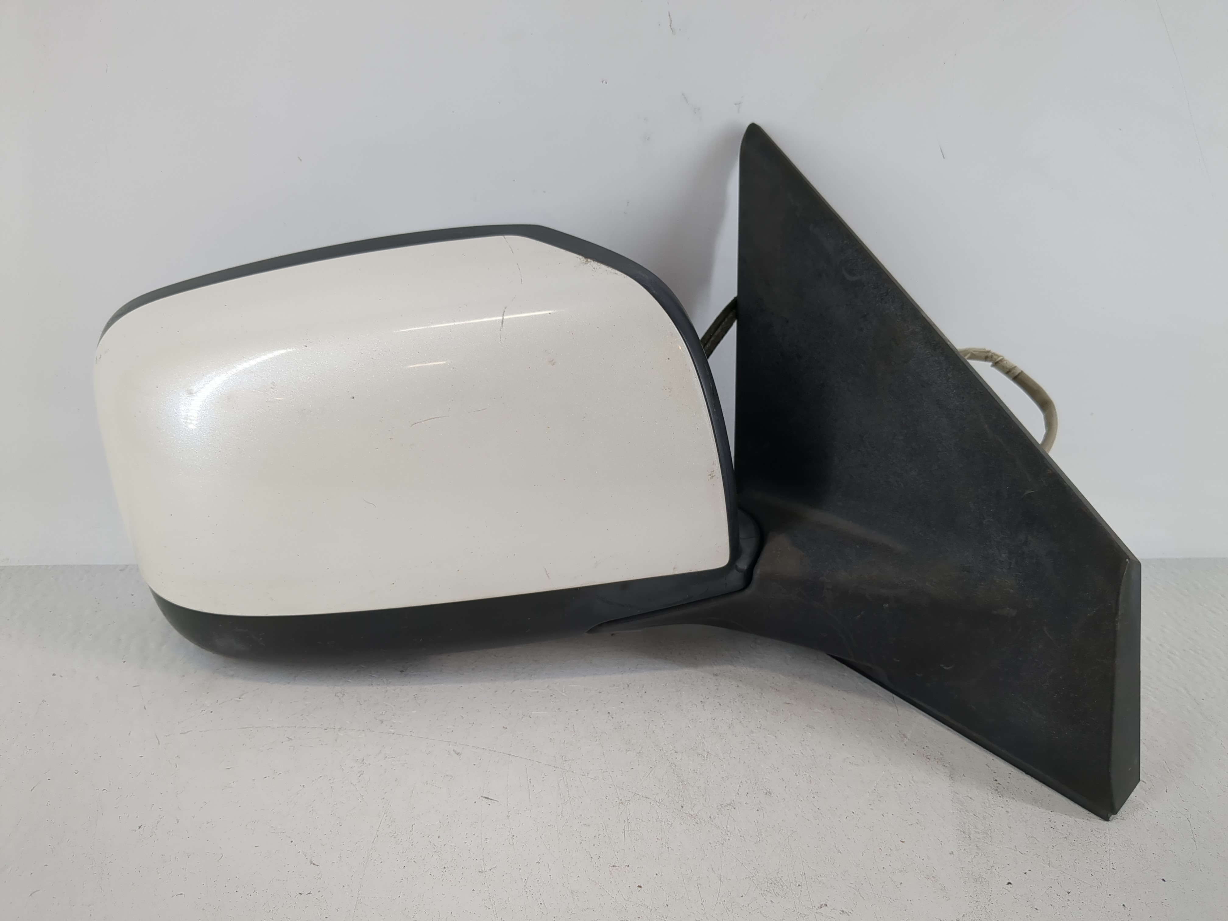 Picture of 2008-2015 Nissan Rogue Passenger Right Side View Power Door Mirror White 1175500