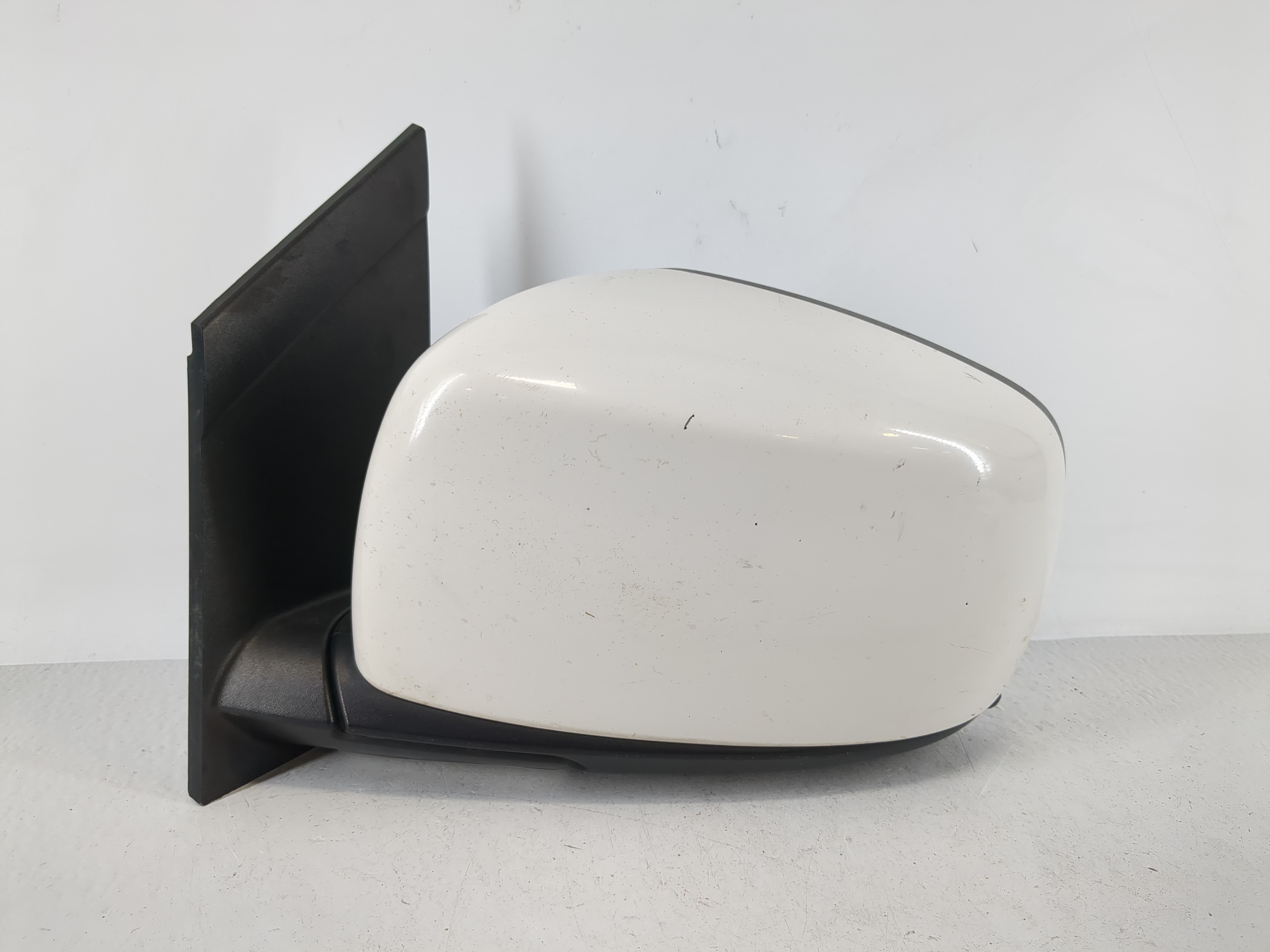 Picture of 2008 Chrysler Town & Country Driver Left Side View Power Door Mirror 1175518