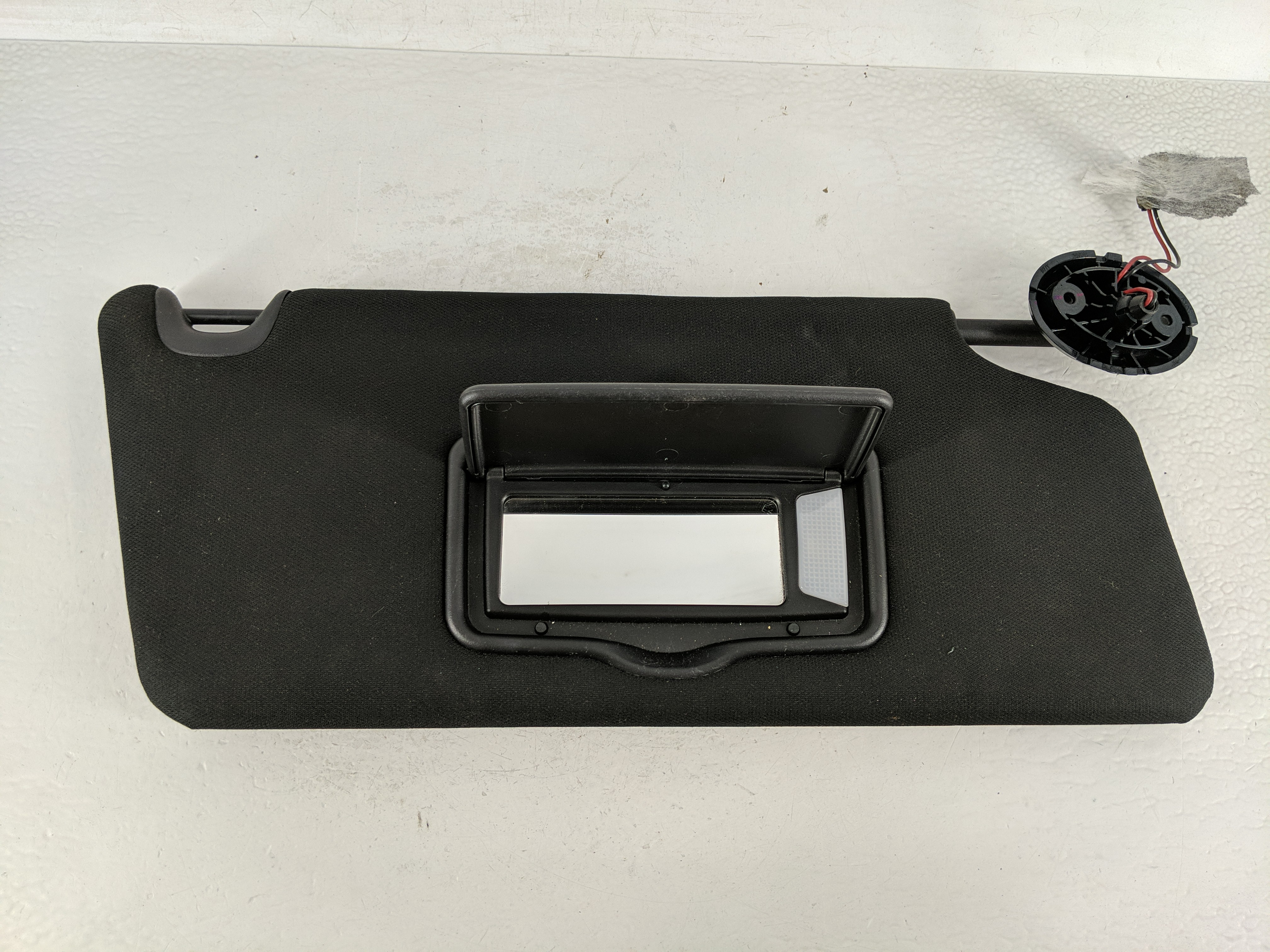 2016 Ford Explorer Passenger Sun Visor Mirror Right Sunvisor Black 1175535 - Oemusedautoparts1.com