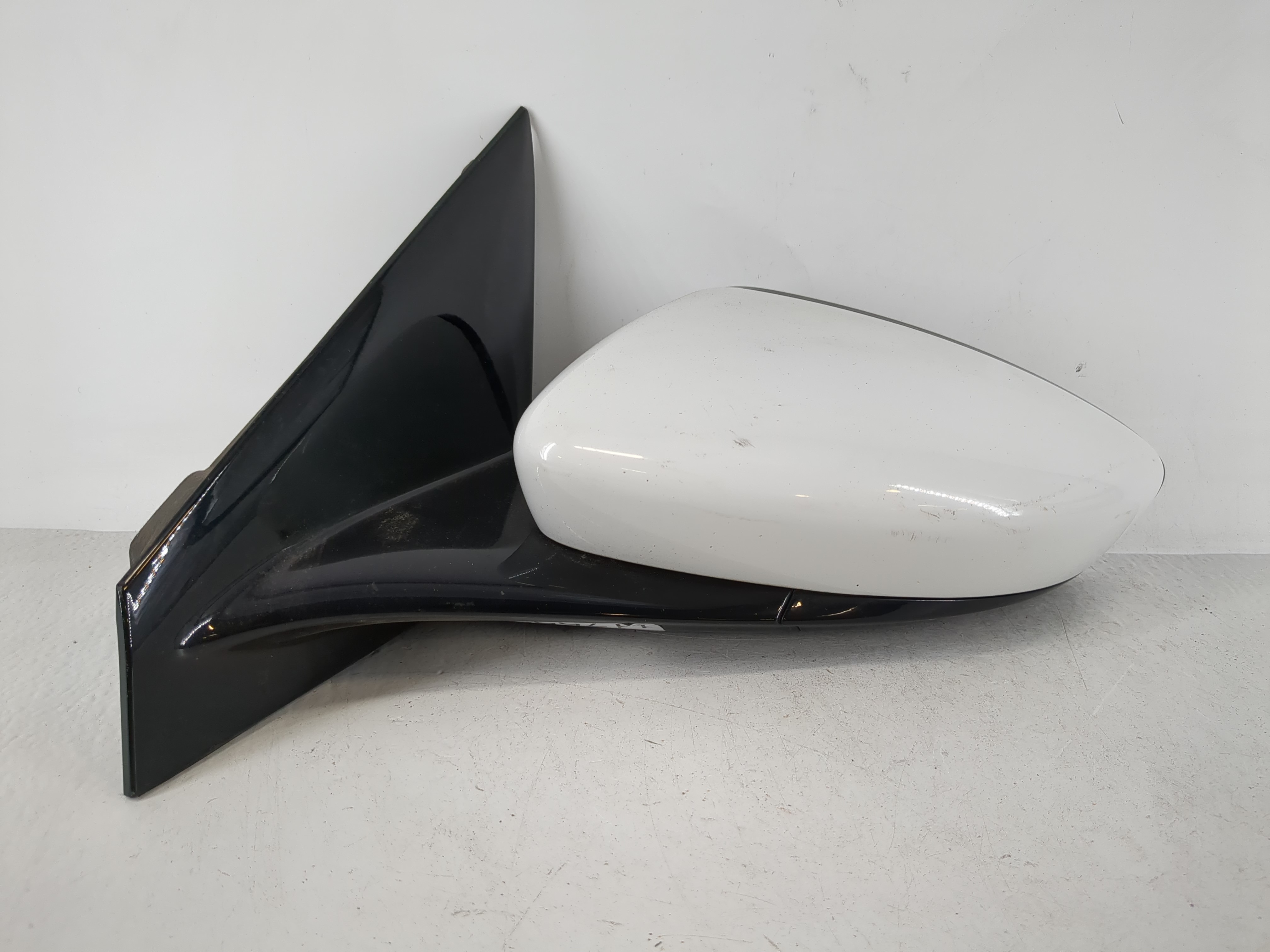 Picture of 2015-2017 Chrysler 200 Driver Left Side View Power Door Mirror White 1175550